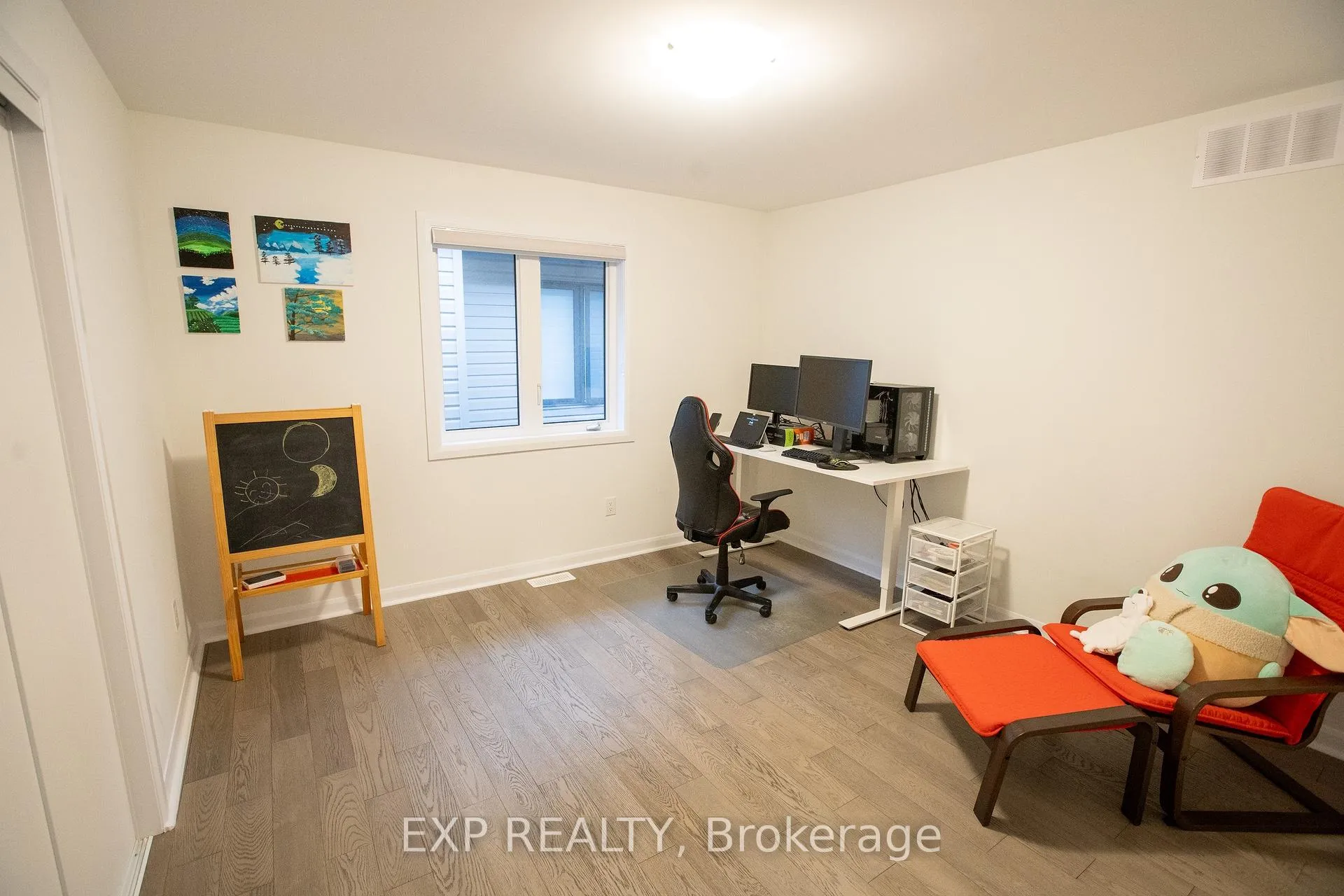 Photo 17 of 137 Maynooth Court, Ottawa, Barrhaven - Half Moon Bay — HOMEH