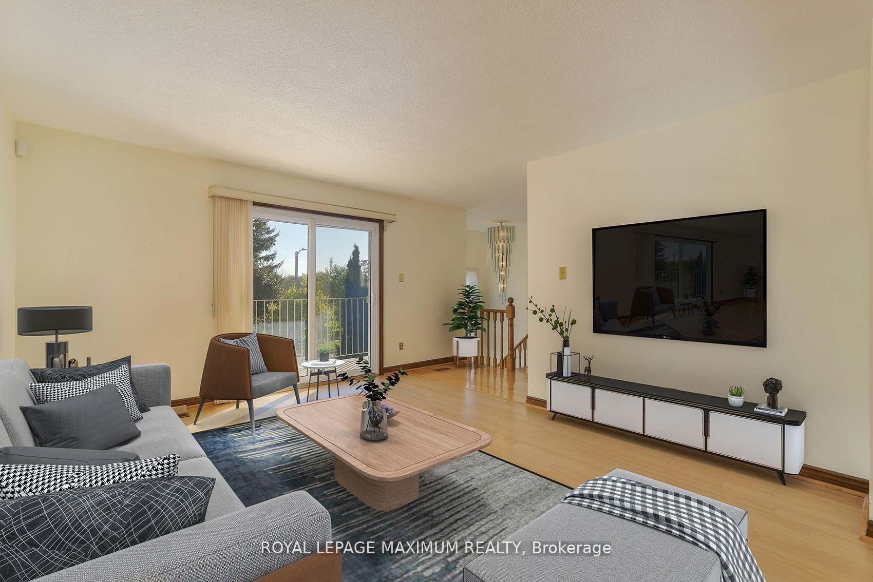 Photo 5 of 42 Kaiser Drive, Vaughan, West Woodbridge — HOMEH