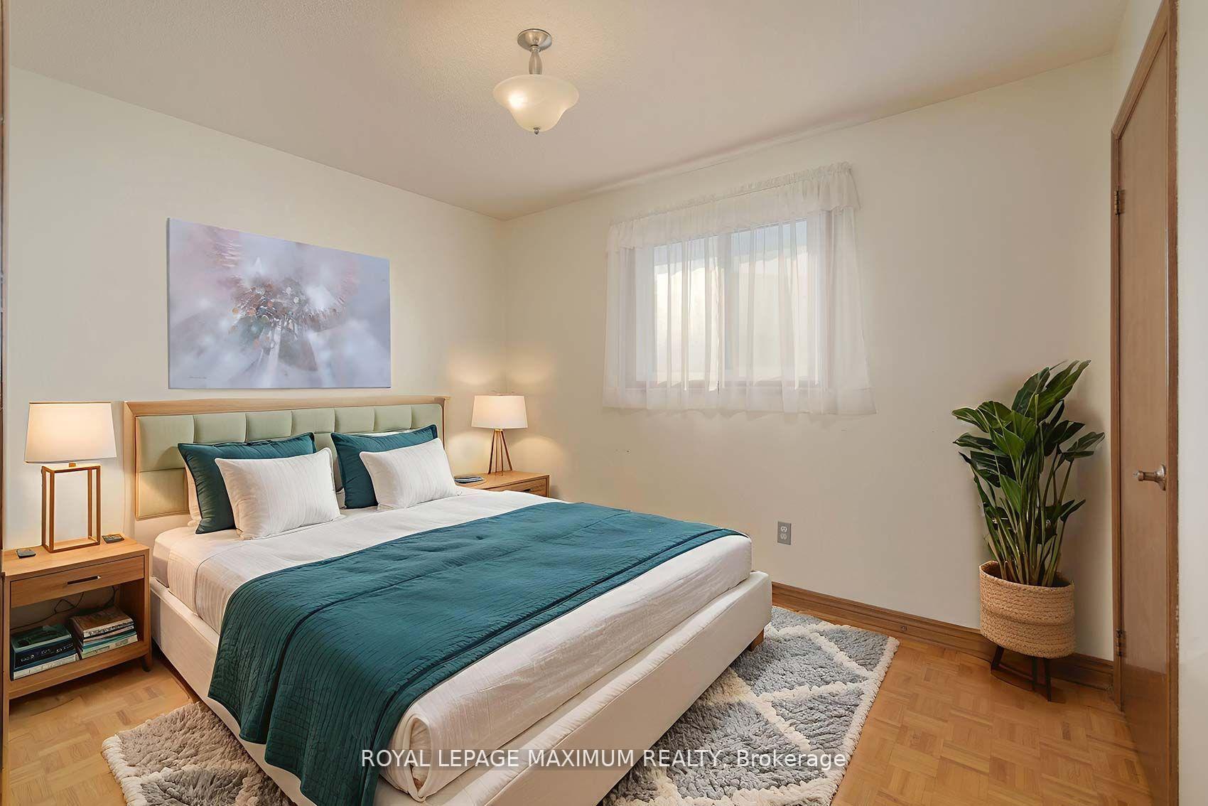 Photo 18 of 42 Kaiser Drive, Vaughan, West Woodbridge — HOMEH