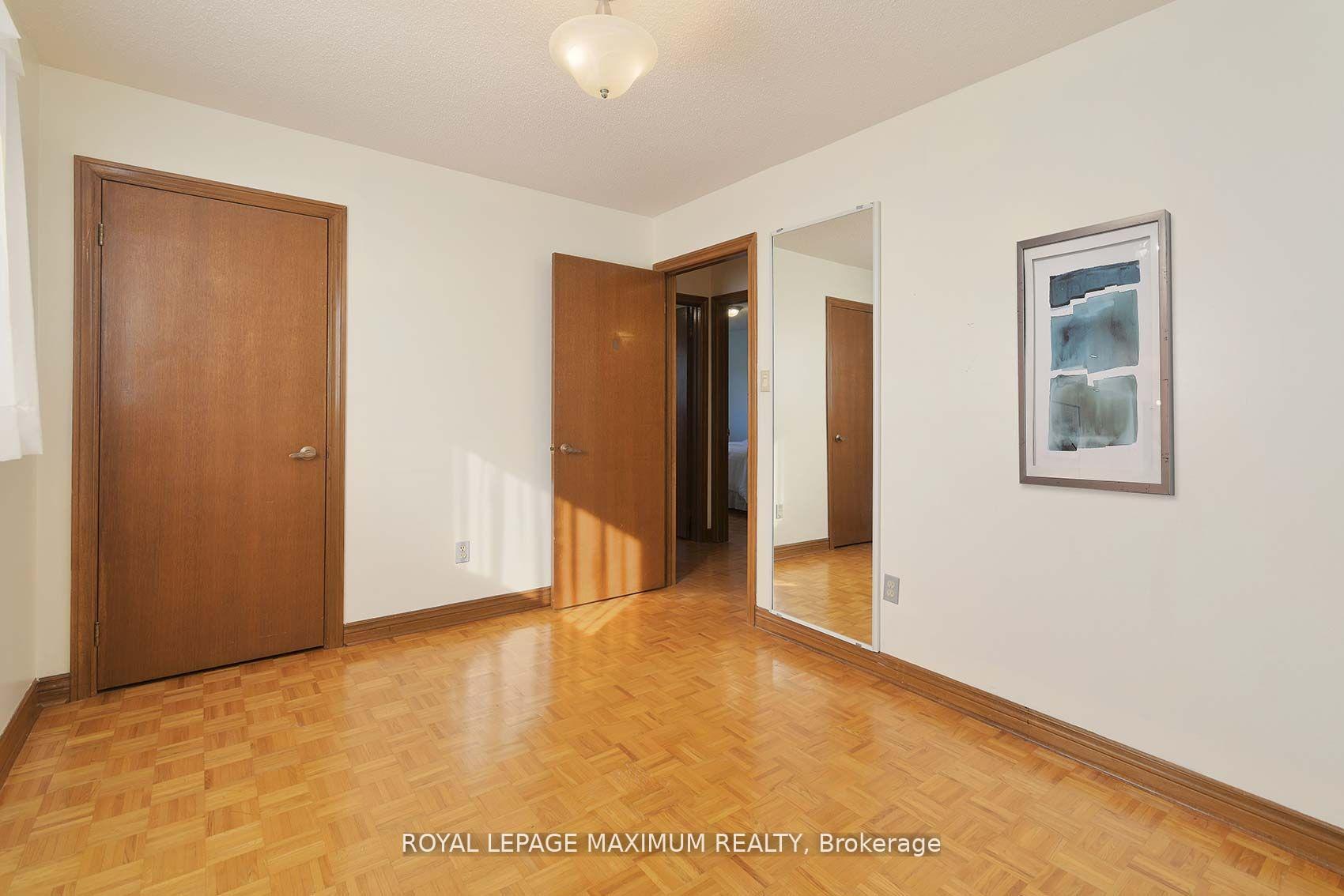 Photo 19 of 42 Kaiser Drive, Vaughan, West Woodbridge — HOMEH