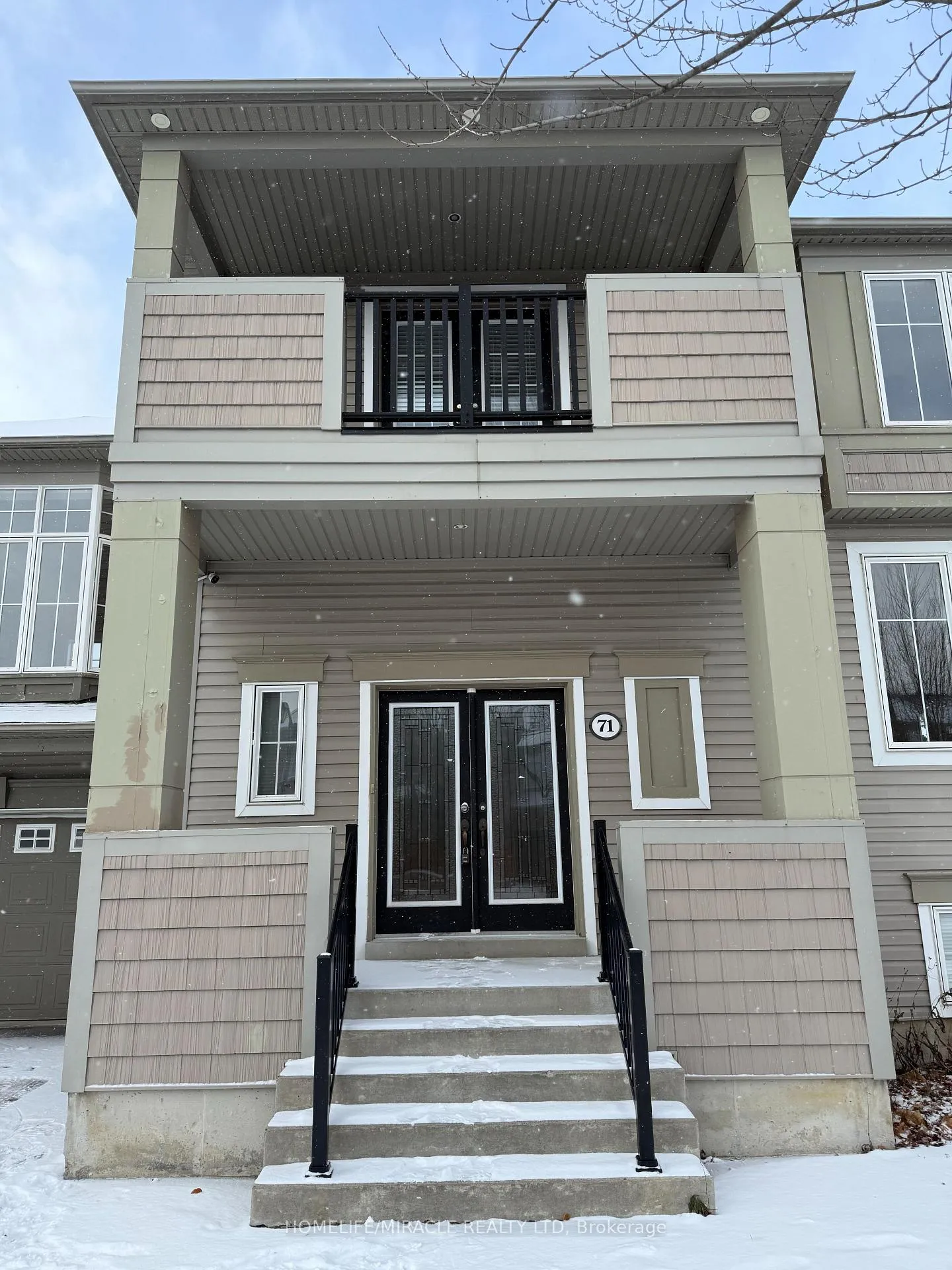 Photo 3 of 71 Seward Crescent, Ajax, Northeast Ajax — HOMEH