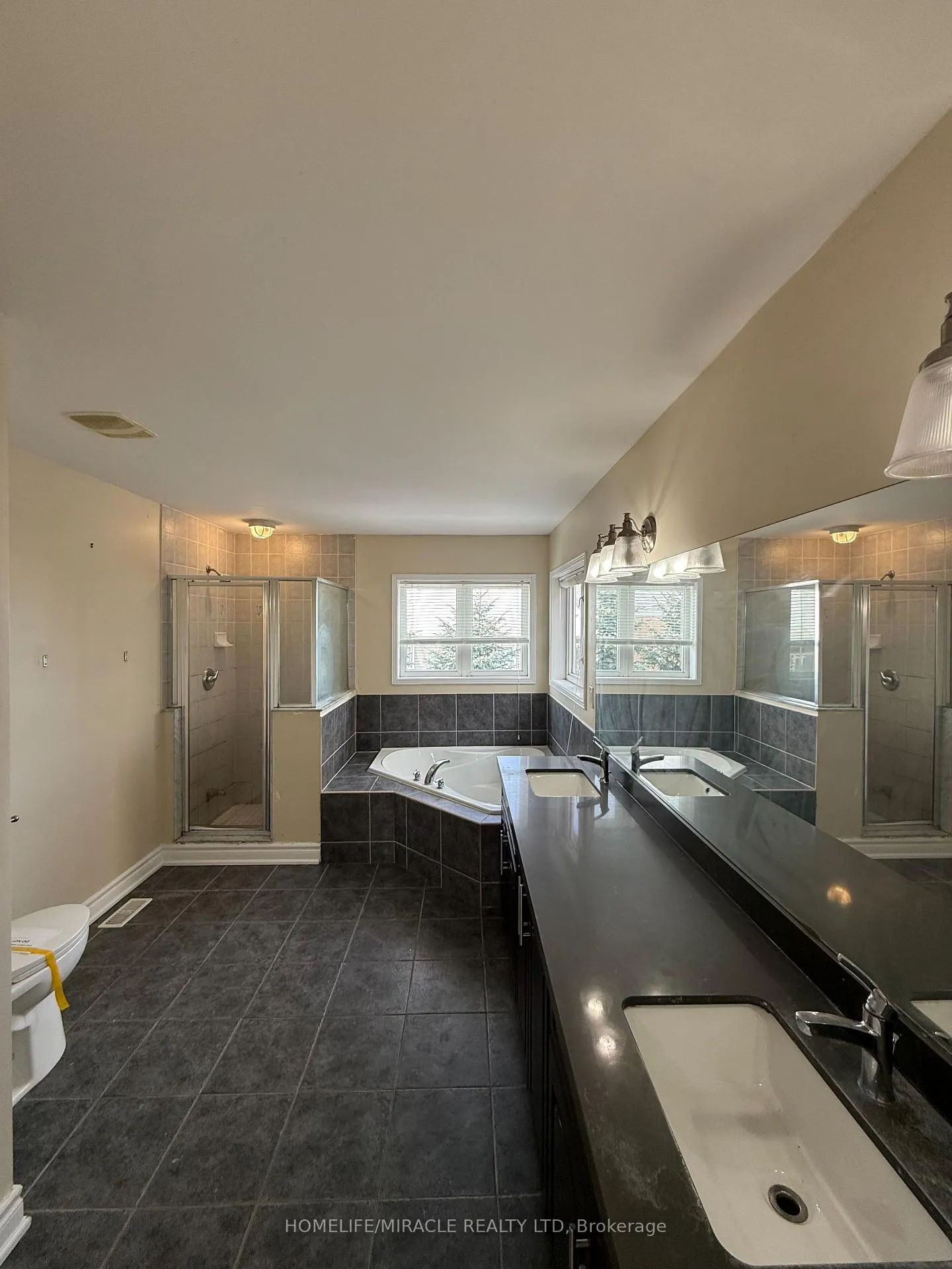 Photo 20 of 71 Seward Crescent, Ajax, Northeast Ajax — HOMEH