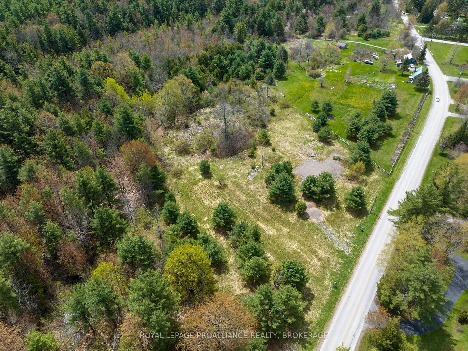 Photo 12 of 161 Temperance Lake Road, Athens, R of Yonge & Escott Twp — HOMEH