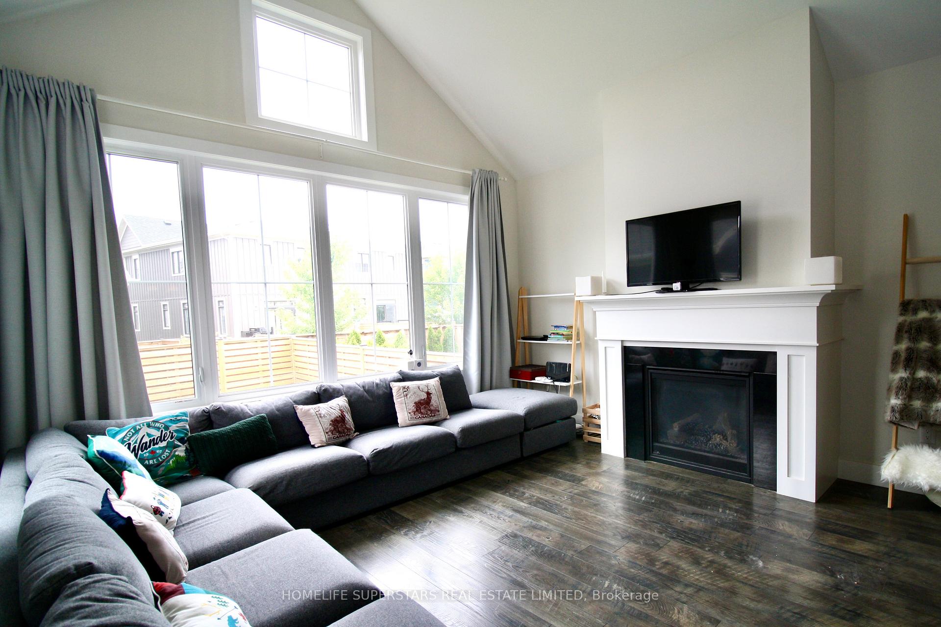 Photo 6 of 157 Yellow Birch Crescent, Blue Mountains — HOMEH