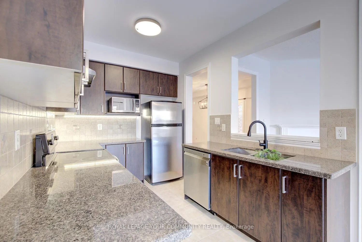 Photo 14 of 110 Chayna Crescent, Vaughan, Patterson — HOMEH