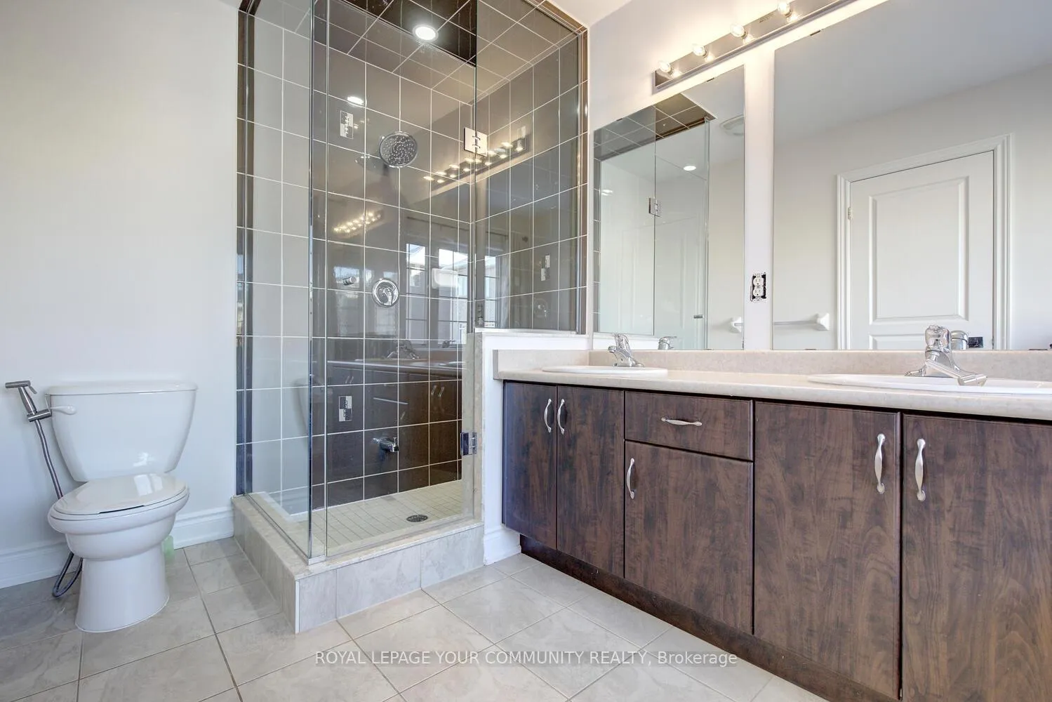 Photo 24 of 110 Chayna Crescent, Vaughan, Patterson — HOMEH