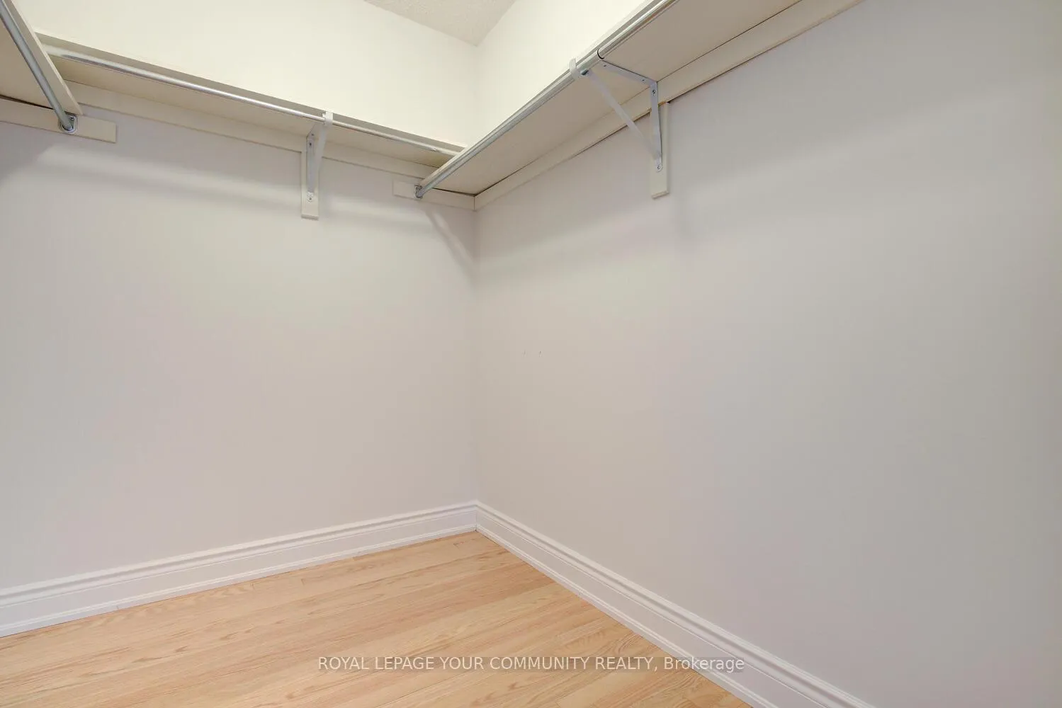 Photo 25 of 110 Chayna Crescent, Vaughan, Patterson — HOMEH