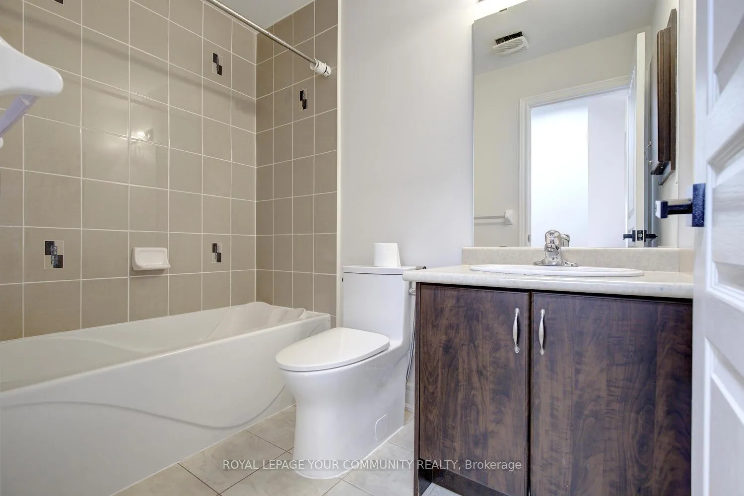 Photo 33 of 110 Chayna Crescent, Vaughan, Patterson — HOMEH