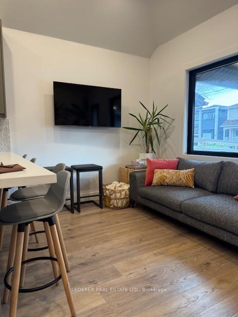 Photo 2 of Unit Upper, 188 Rosethorn Avenue, Toronto, Keelesdale-Eglinton West — HOMEH