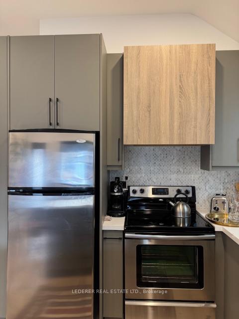 Photo 8 of Unit Upper, 188 Rosethorn Avenue, Toronto, Keelesdale-Eglinton West — HOMEH