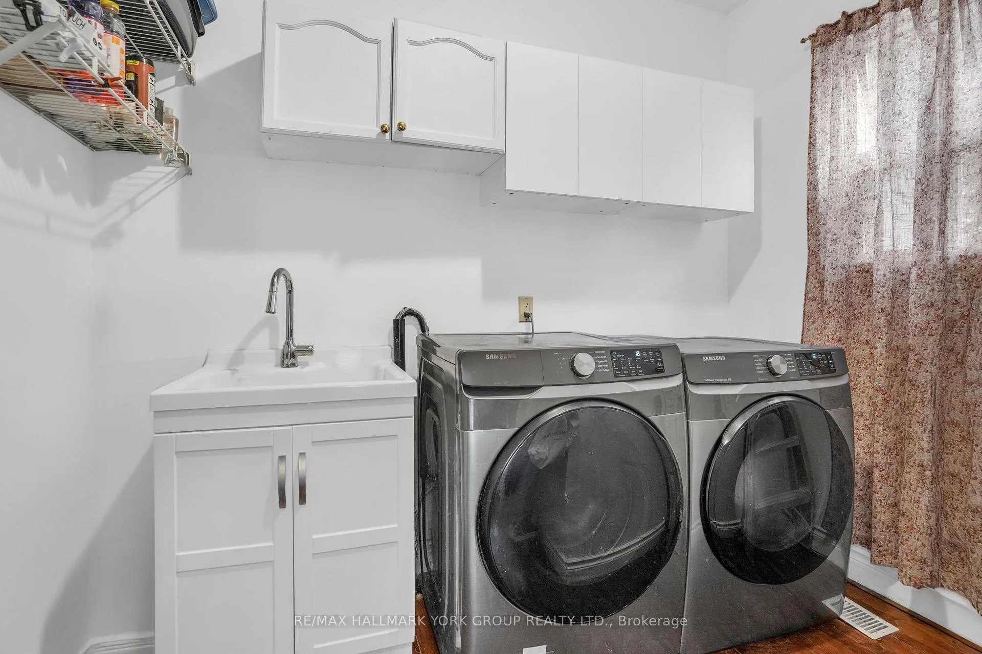 Photo 17 of 22 Marksbury Court, Aurora, Aurora Heights — HOMEH
