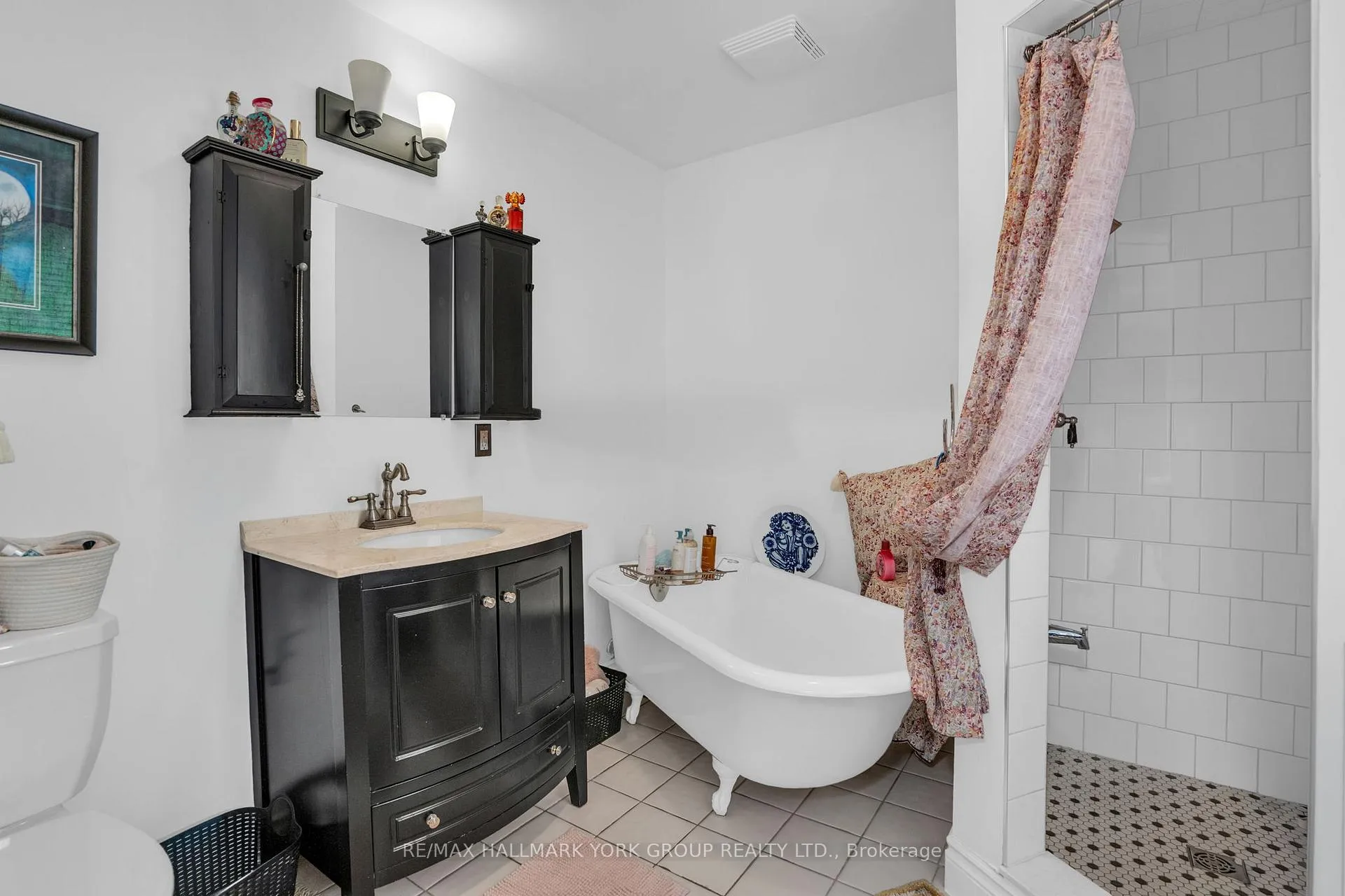 Photo 20 of 22 Marksbury Court, Aurora, Aurora Heights — HOMEH