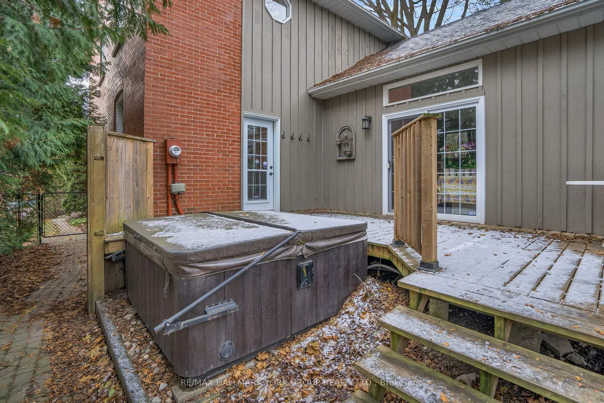Photo 26 of 22 Marksbury Court, Aurora, Aurora Heights — HOMEH