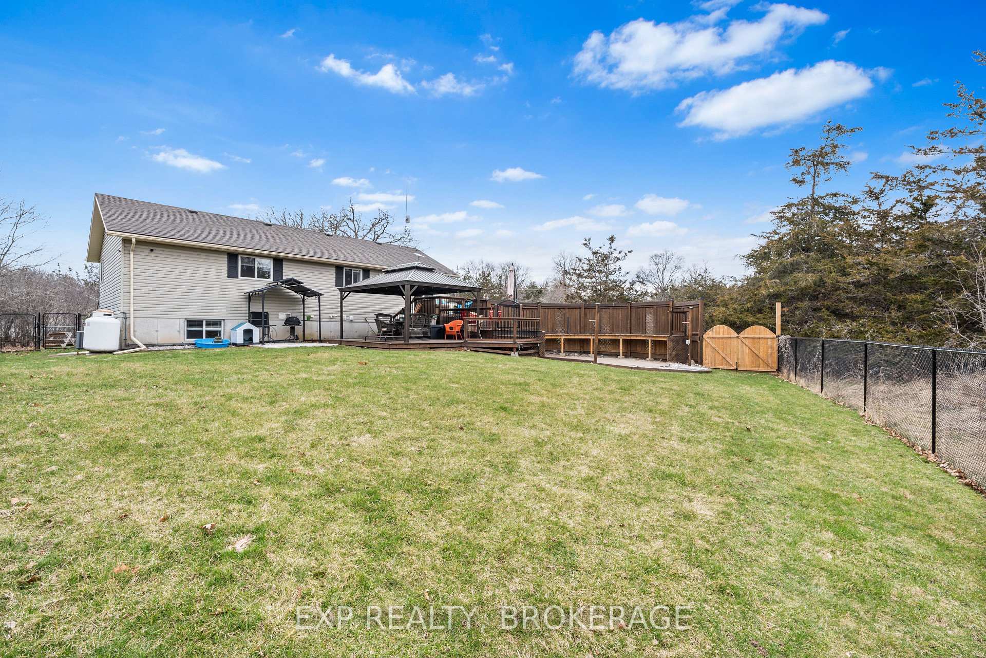 Photo 35 of 87 Jane Street, Tyendinaga, Tyendinaga Township — HOMEH