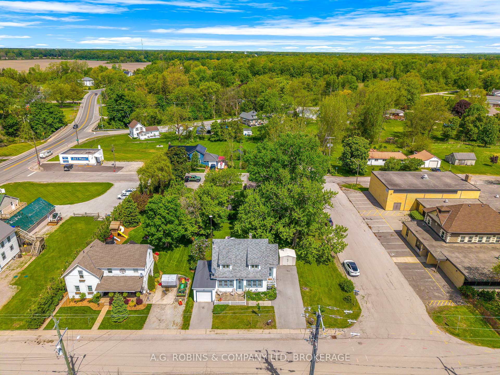 Photo 4 of 41944 Clarendon Street, Wainfleet, Marshville/Winger — HOMEH