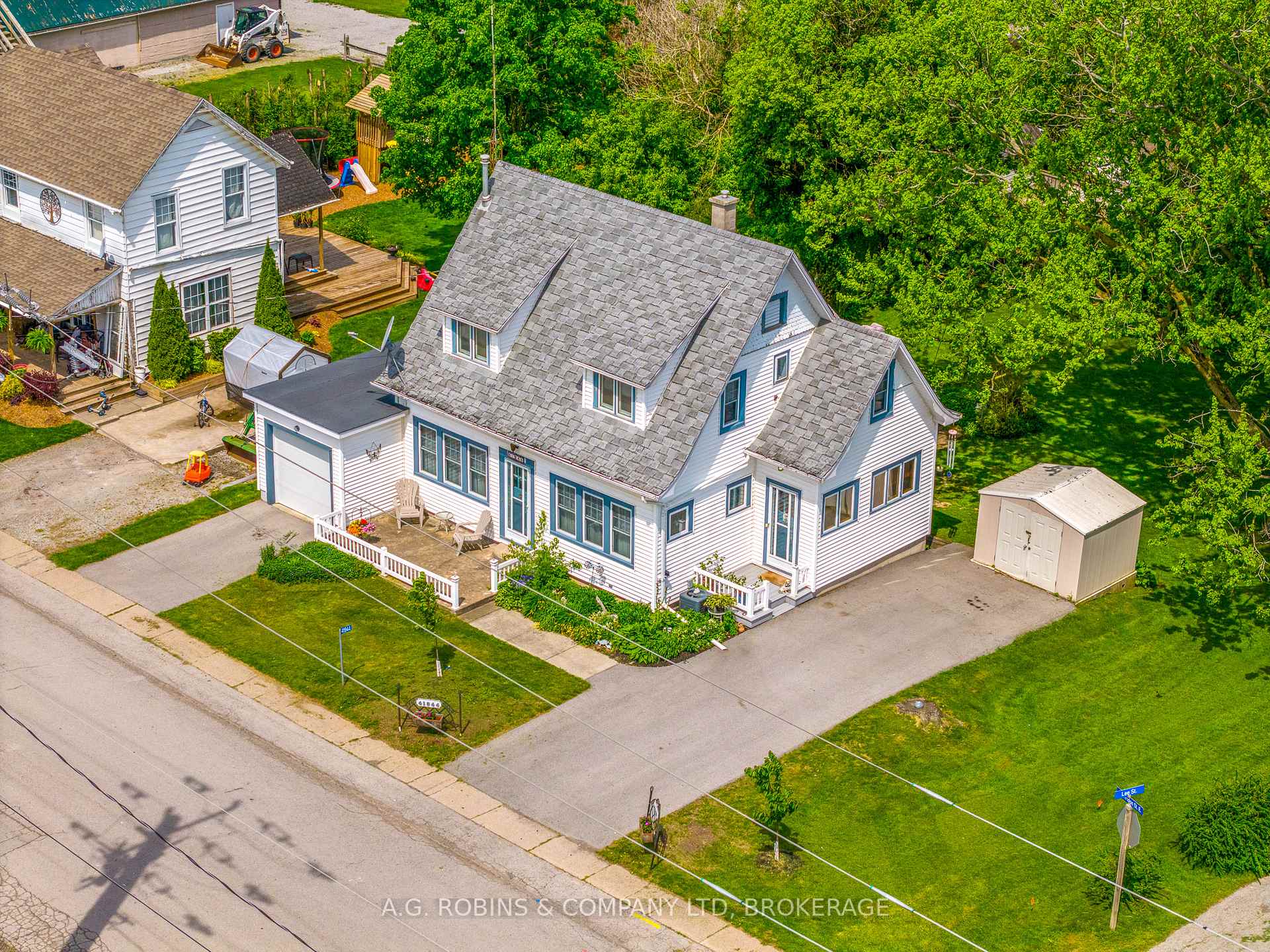 Photo 36 of 41944 Clarendon Street, Wainfleet, Marshville/Winger — HOMEH