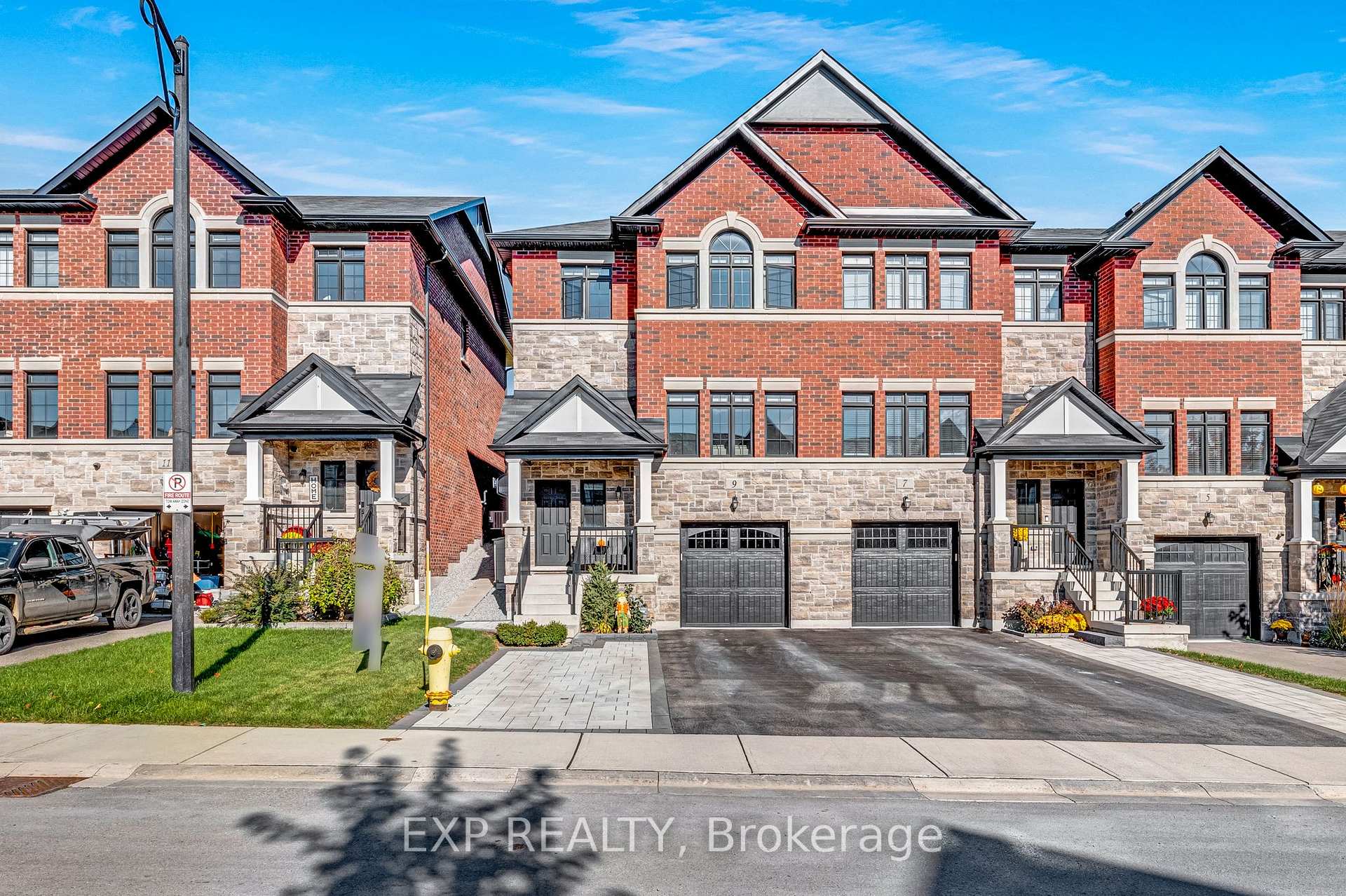 Photo 1 of 9 Gord Matthews Way, Uxbridge — HOMEH
