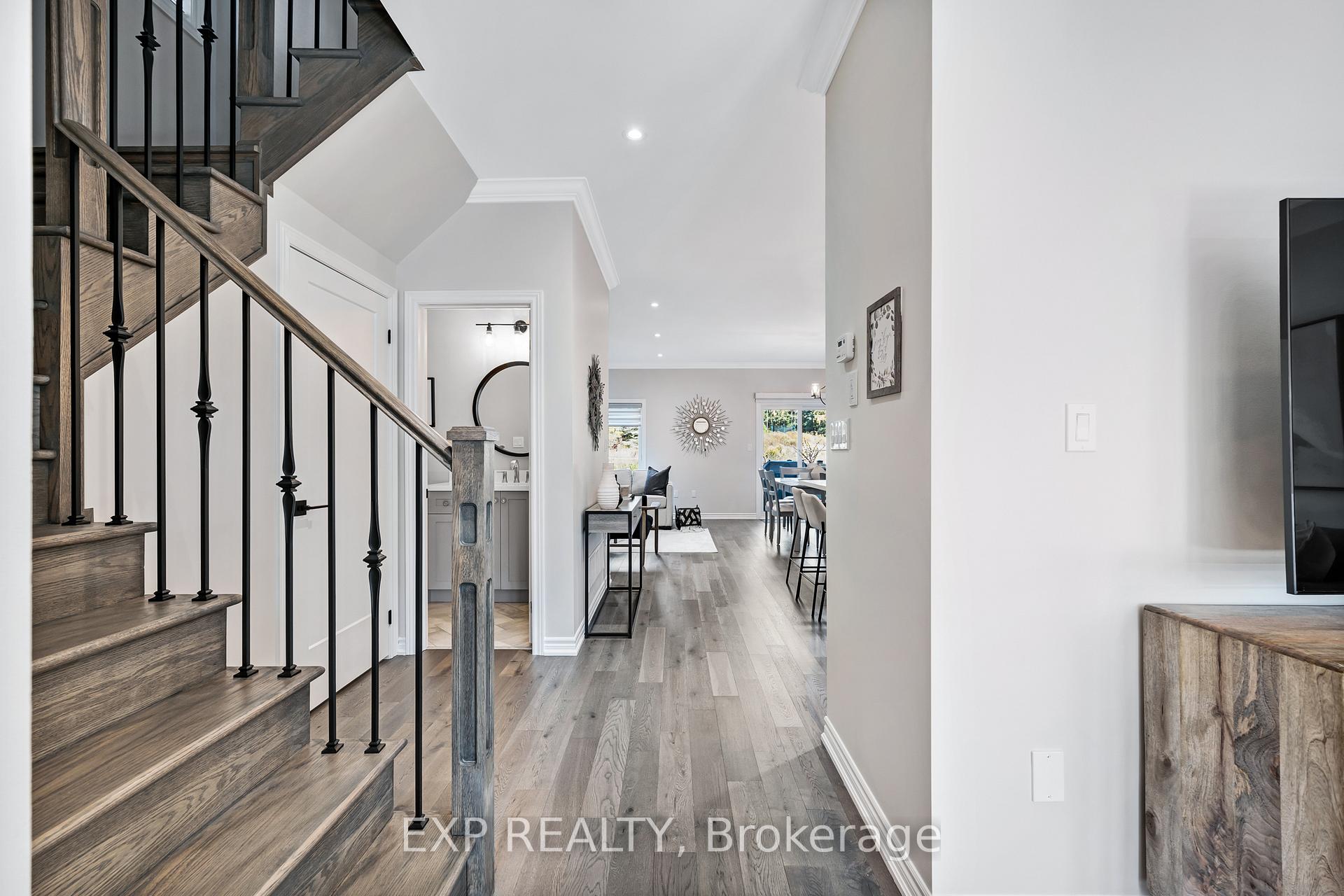 Photo 7 of 9 Gord Matthews Way, Uxbridge — HOMEH