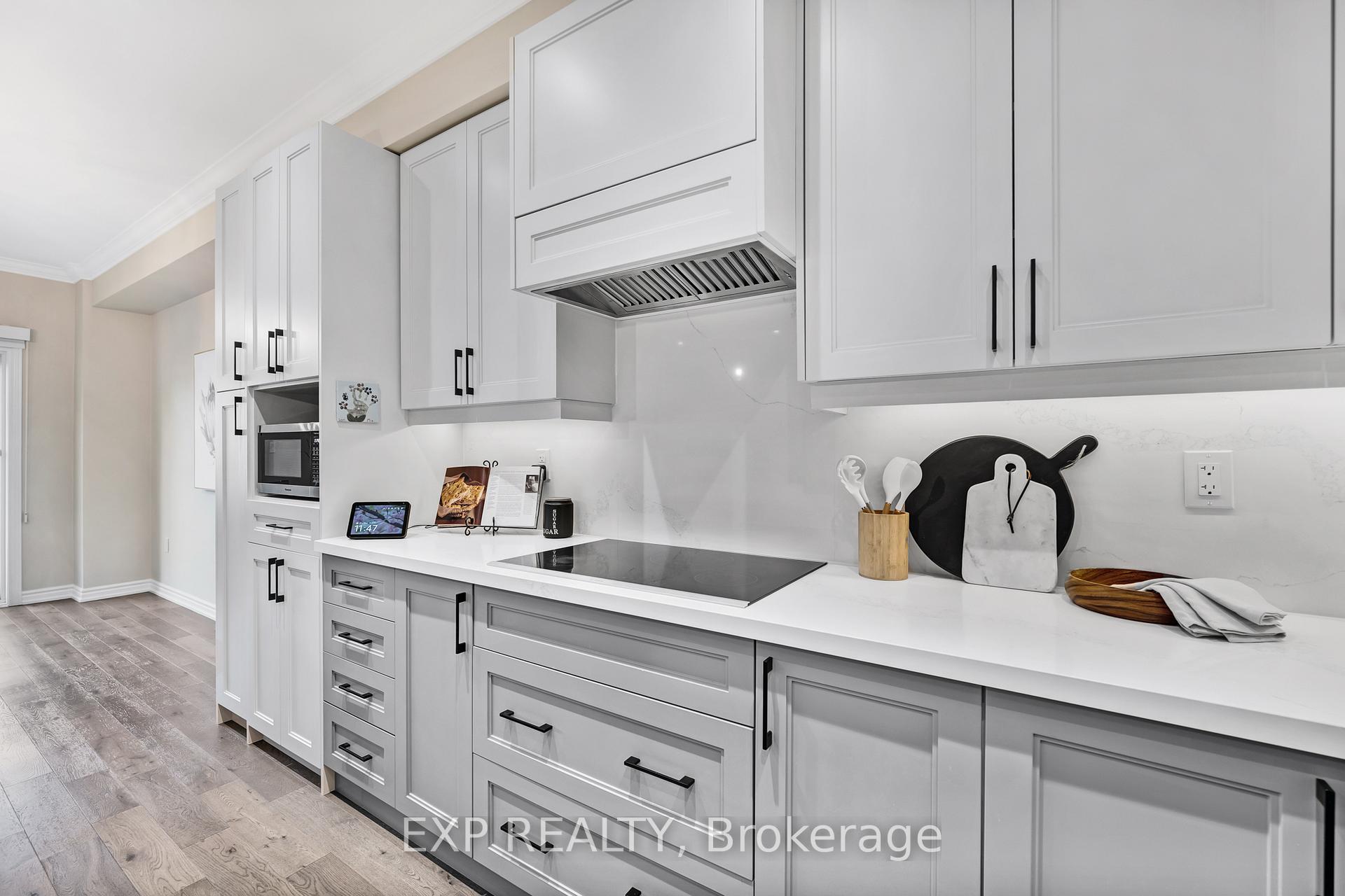 Photo 13 of 9 Gord Matthews Way, Uxbridge — HOMEH