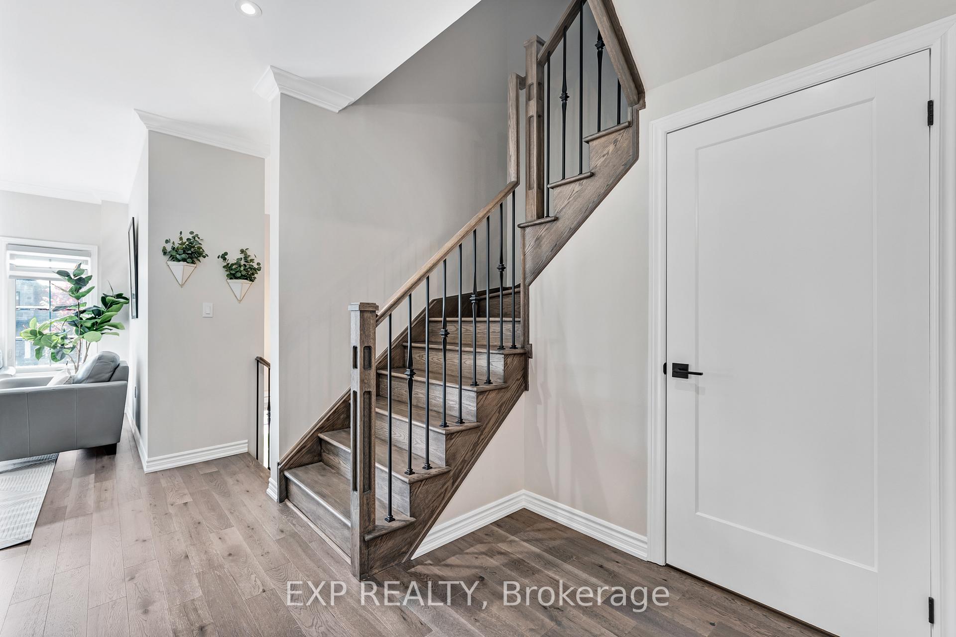Photo 20 of 9 Gord Matthews Way, Uxbridge — HOMEH