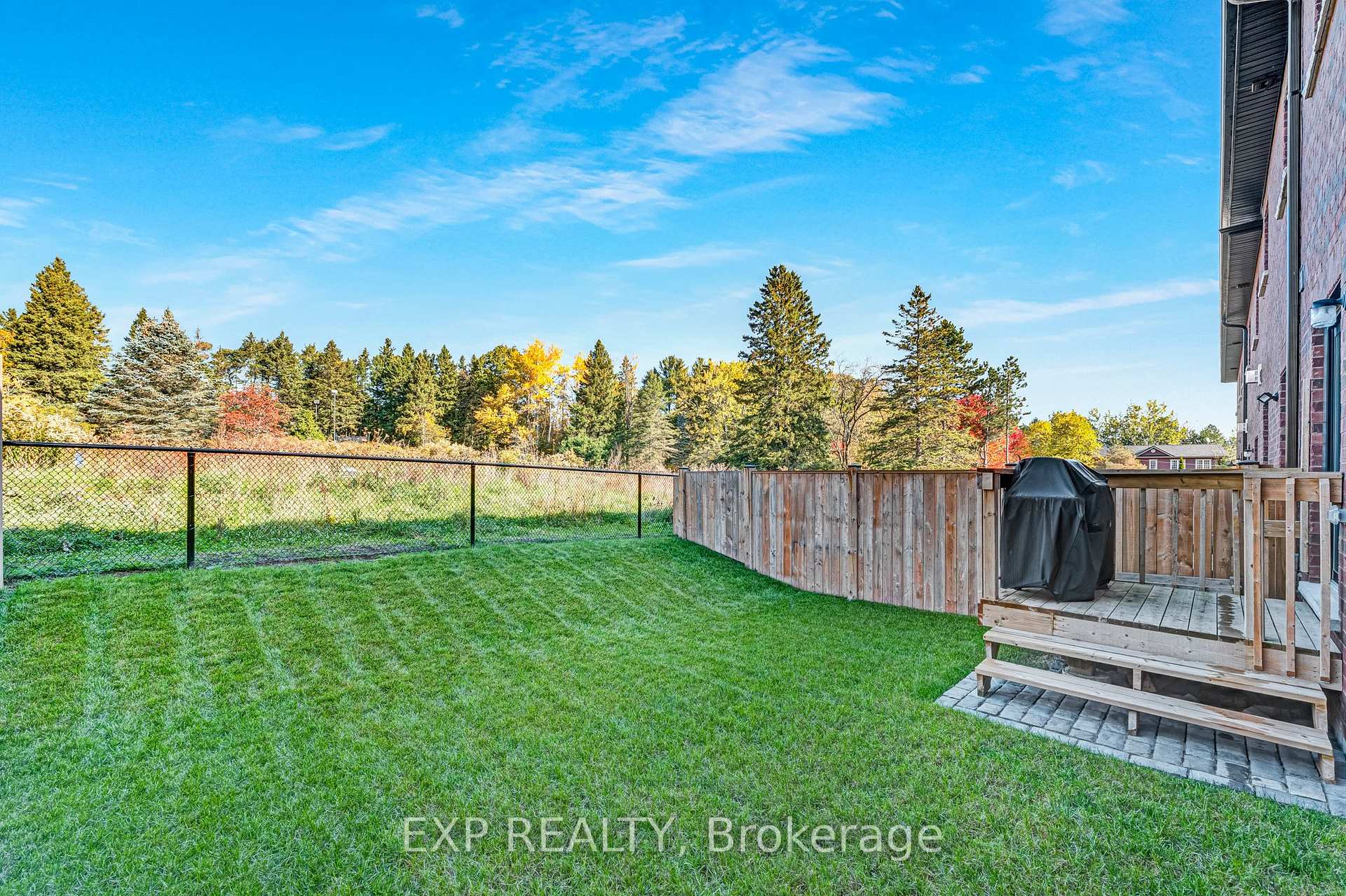 Photo 40 of 9 Gord Matthews Way, Uxbridge — HOMEH