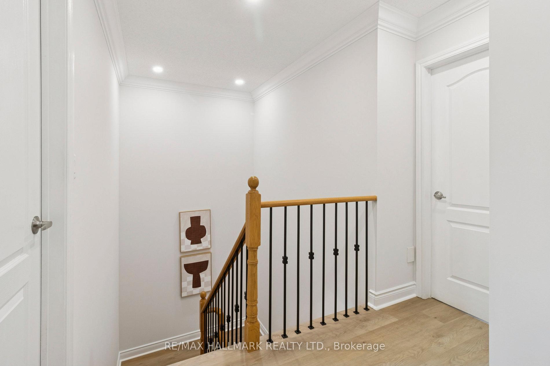 Photo 24 of 8 Mistywood Crescent, Vaughan, Patterson — HOMEH