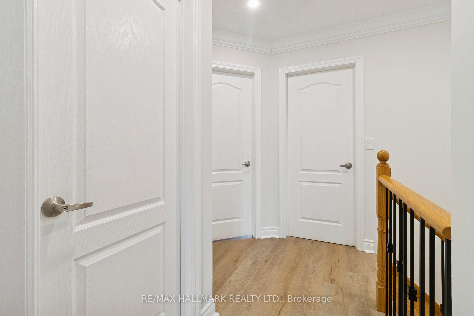 Photo 25 of 8 Mistywood Crescent, Vaughan, Patterson — HOMEH