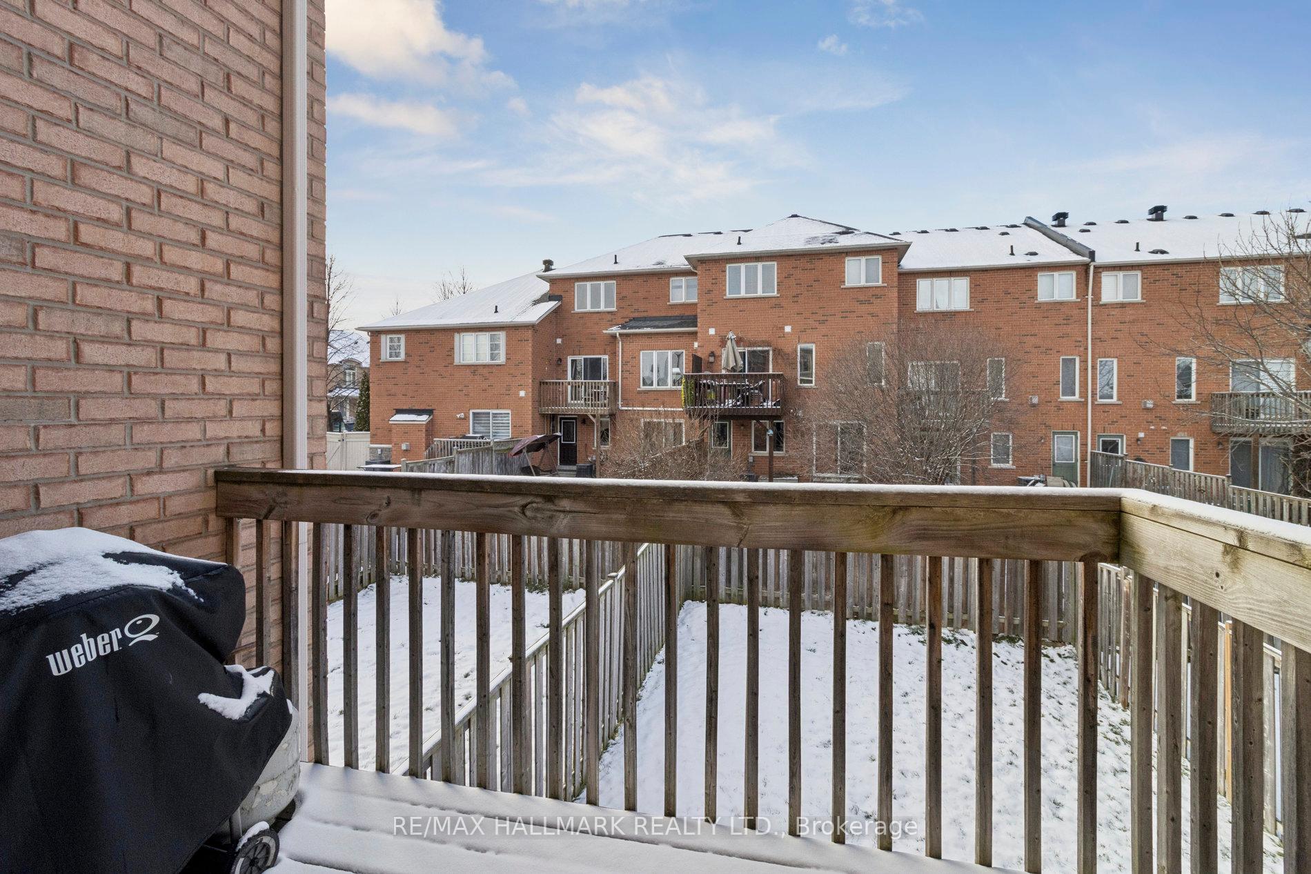 Photo 45 of 8 Mistywood Crescent, Vaughan, Patterson — HOMEH