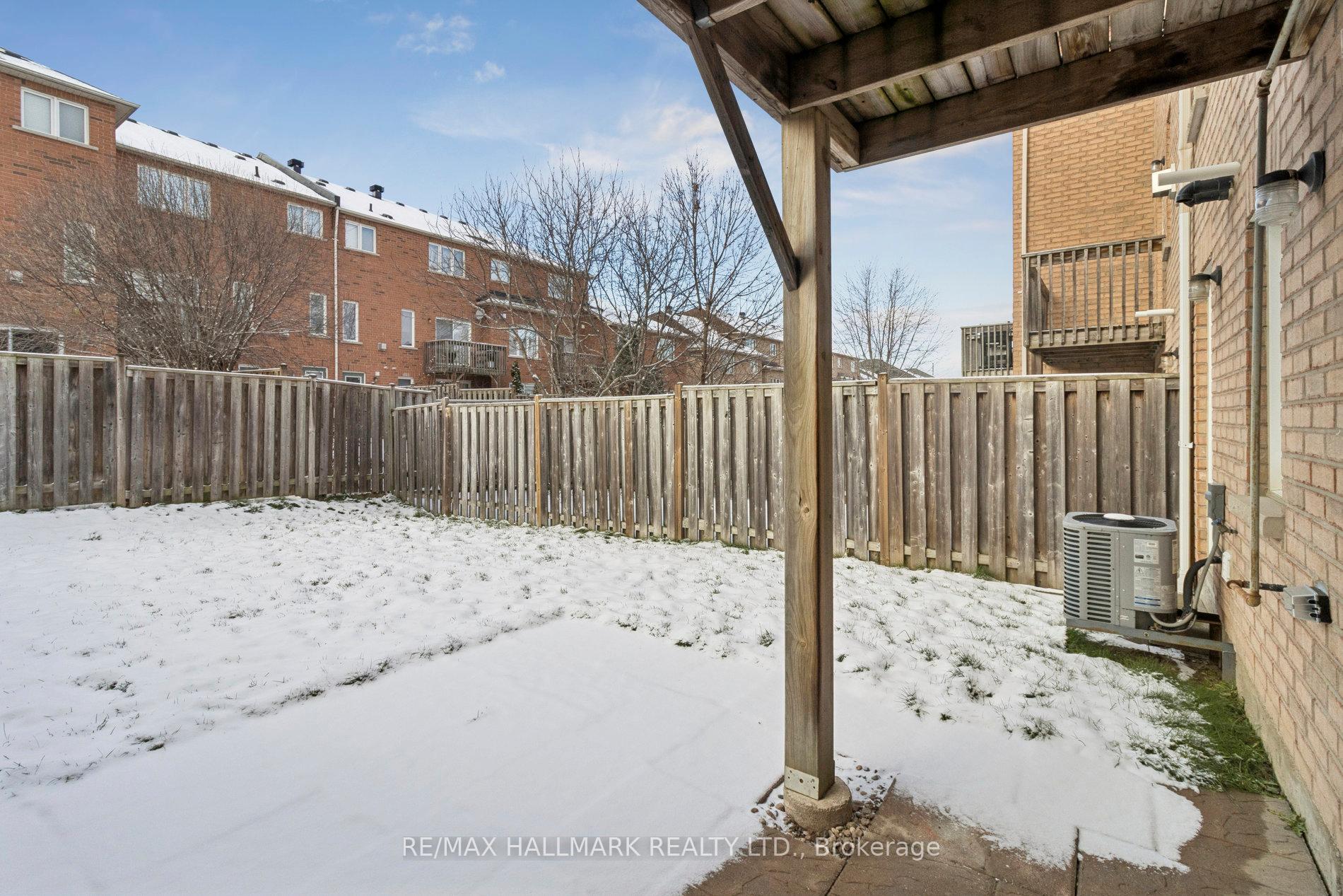 Photo 46 of 8 Mistywood Crescent, Vaughan, Patterson — HOMEH