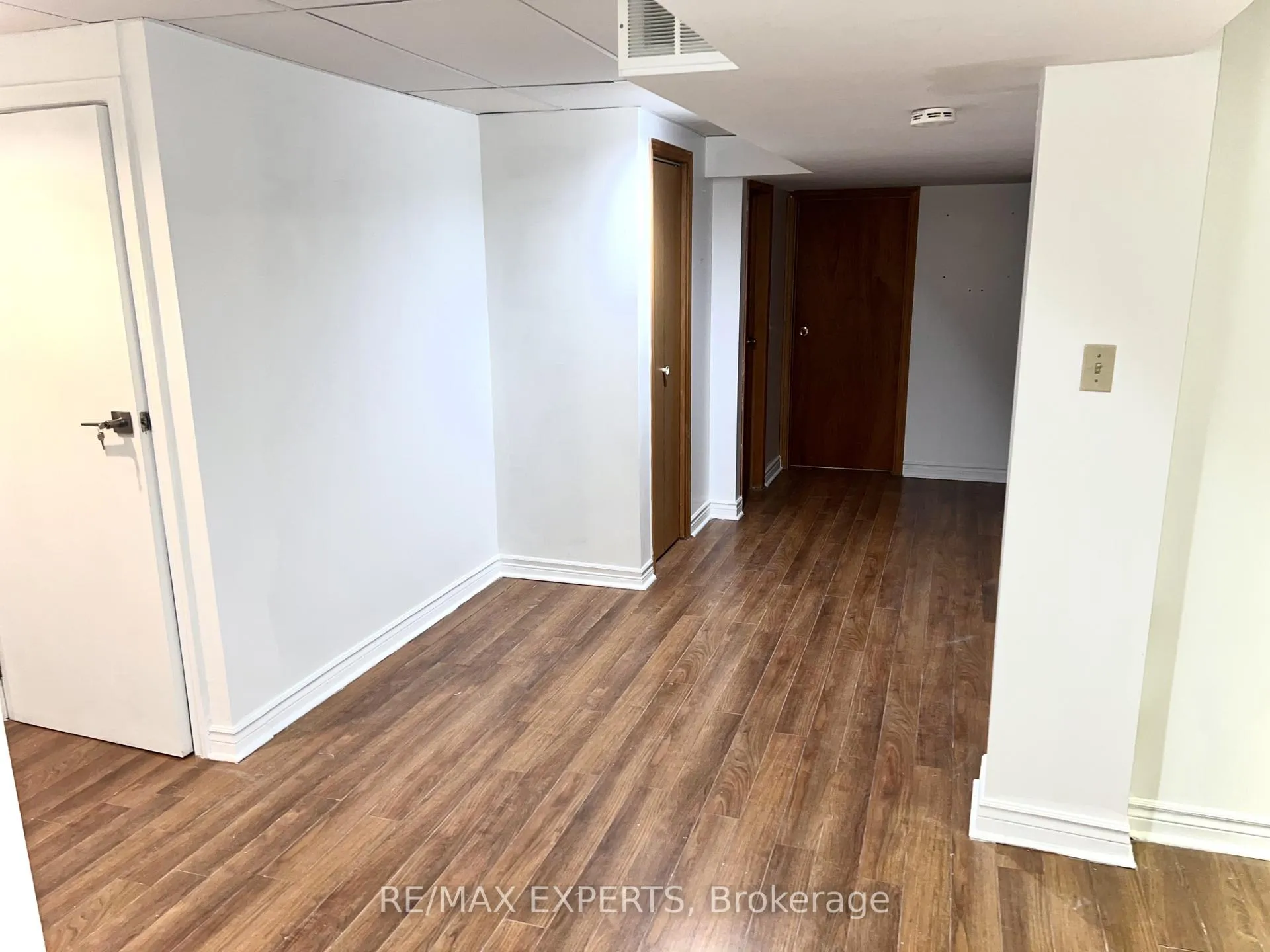 Photo 14 of 121 Jackman Crescent, Vaughan, West Woodbridge — HOMEH