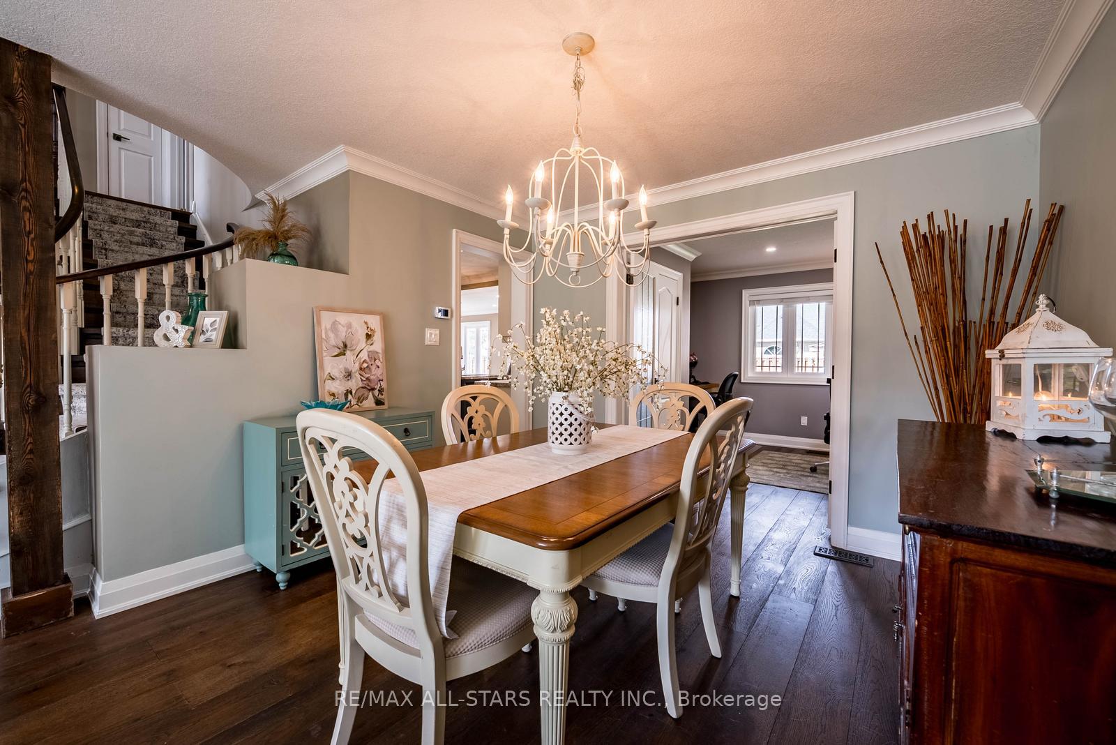 Photo 8 of 59 Barton Lane, Uxbridge — HOMEH