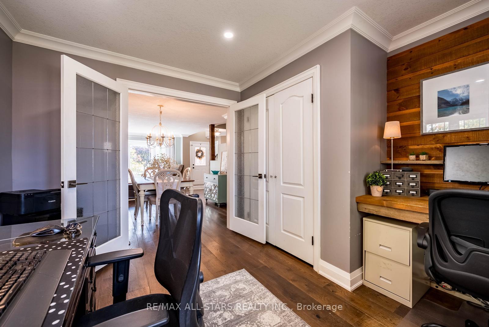 Photo 10 of 59 Barton Lane, Uxbridge — HOMEH