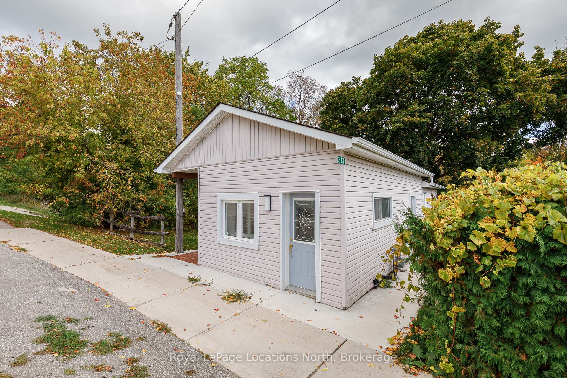 Photo 5 of 213 Marsh Street, Blue Mountains — HOMEH