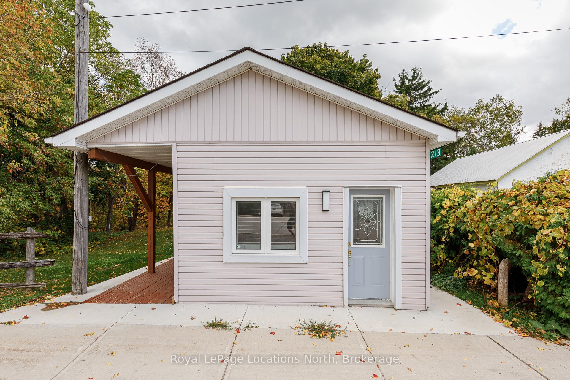Photo 2 of 213 Marsh Street, Blue Mountains — HOMEH