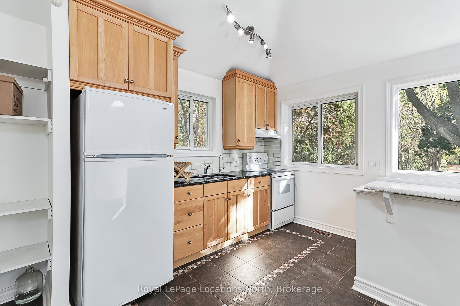 Photo 9 of 213 Marsh Street, Blue Mountains — HOMEH
