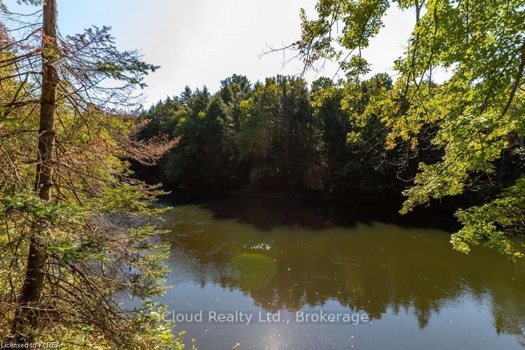 Photo 3 of 233 Trillium Lane, Tweed, Hungerford (Twp) — HOMEH