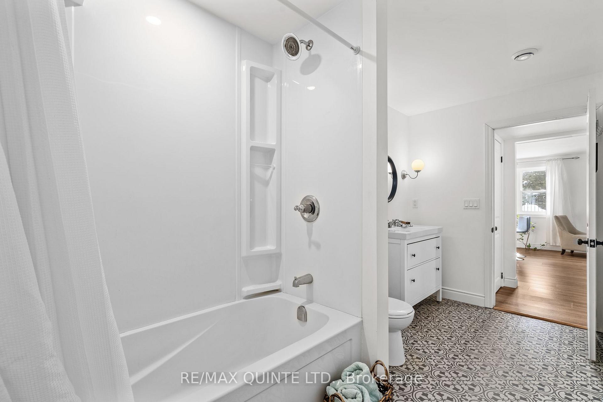 Photo 23 of 4438 Blessington Road, Tyendinaga, Tyendinaga Township — HOMEH