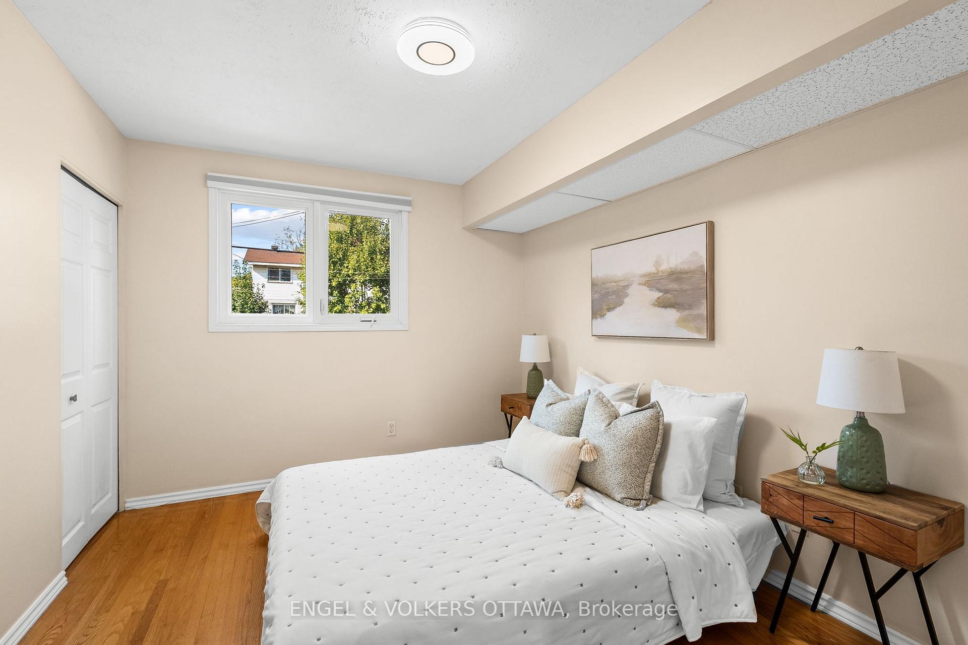 Photo 7 of 1841 Lorraine Avenue, Ottawa, Guildwood Estates - Urbandale Acres — HOMEH