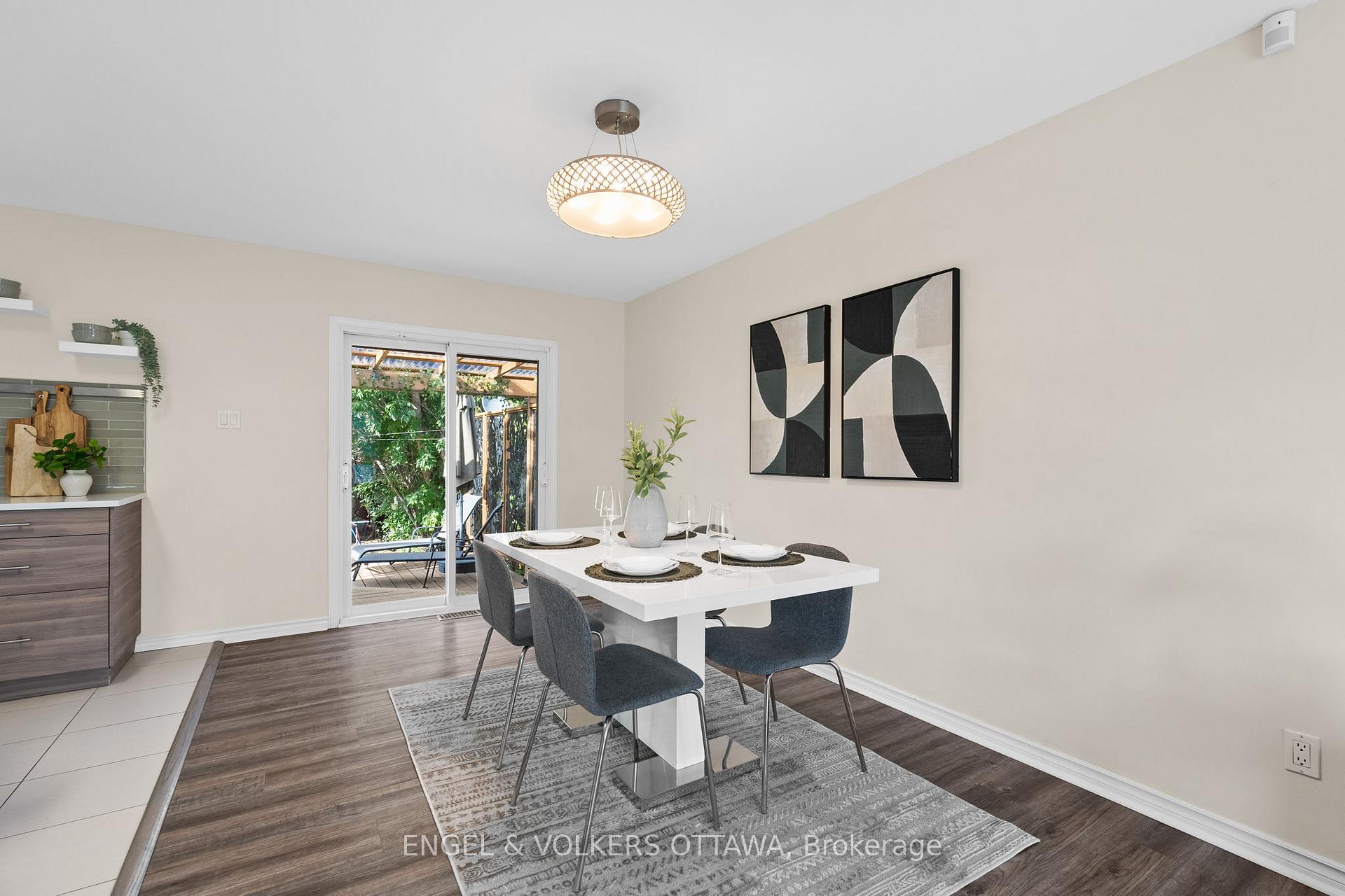 Photo 5 of 1841 Lorraine Avenue, Ottawa, Guildwood Estates - Urbandale Acres — HOMEH