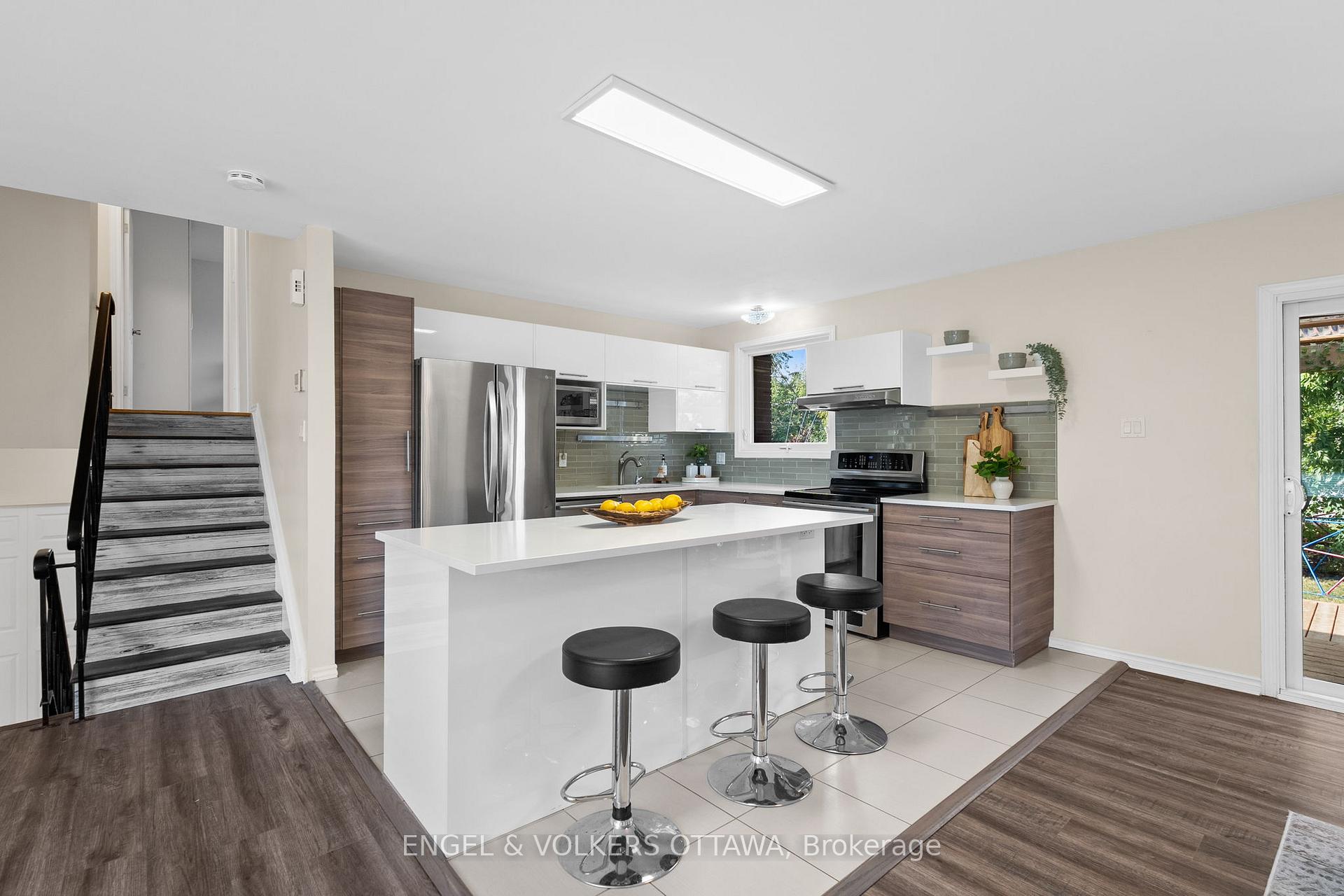 Photo 10 of 1841 Lorraine Avenue, Ottawa, Guildwood Estates - Urbandale Acres — HOMEH