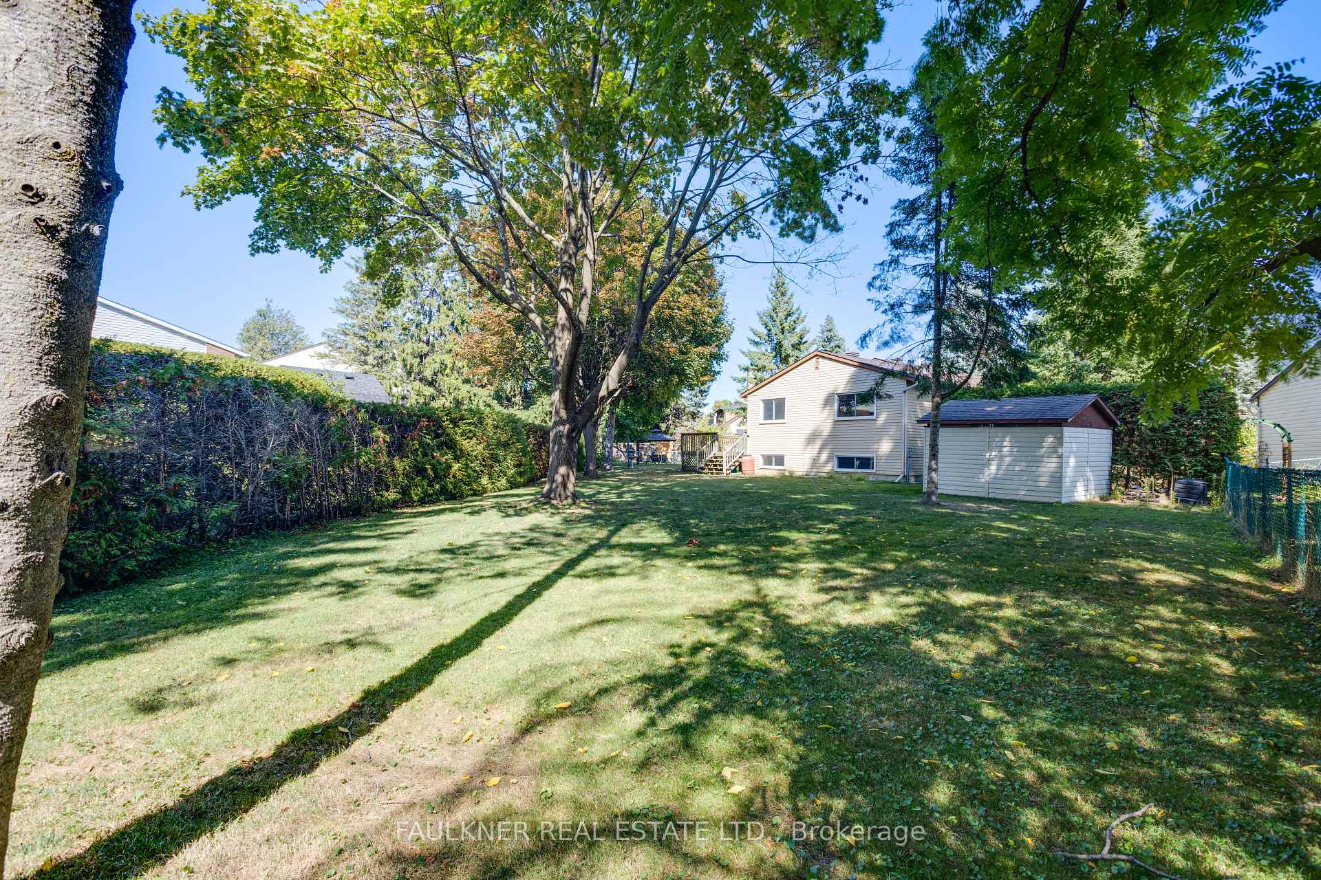 Photo 14 of 60 Melville Drive, Ottawa, Barrhaven - Pheasant Run — HOMEH