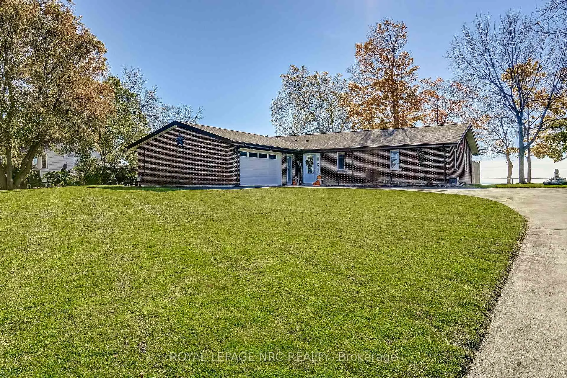 Photo 1 of 10781 Lakeshore Road W, Wainfleet, Lakeshore — HOMEH
