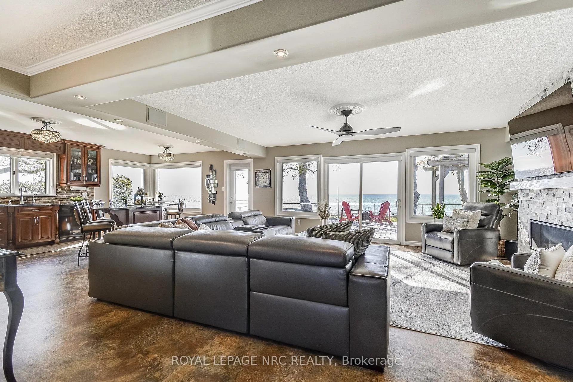 Photo 5 of 10781 Lakeshore Road W, Wainfleet, Lakeshore — HOMEH