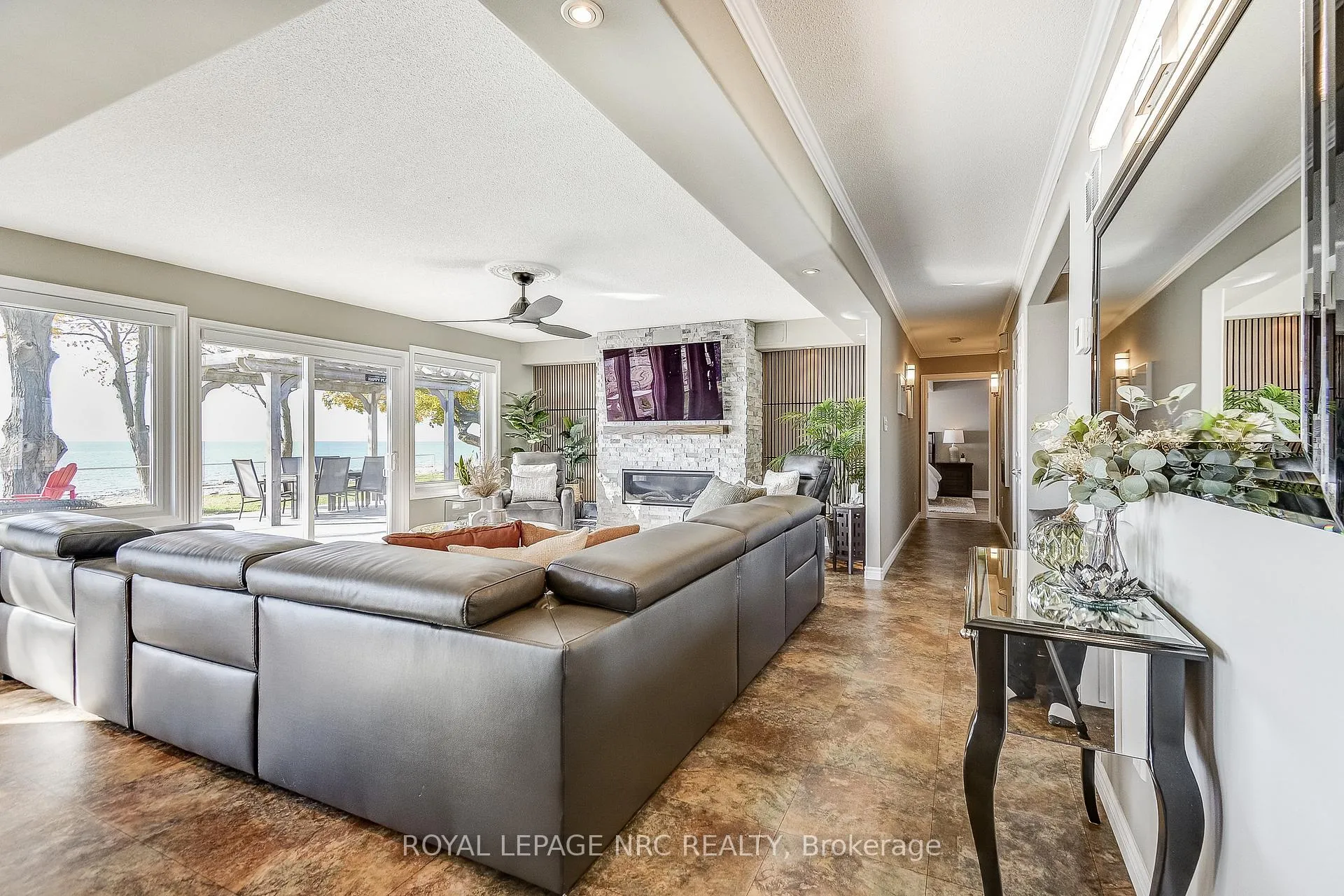 Photo 6 of 10781 Lakeshore Road W, Wainfleet, Lakeshore — HOMEH