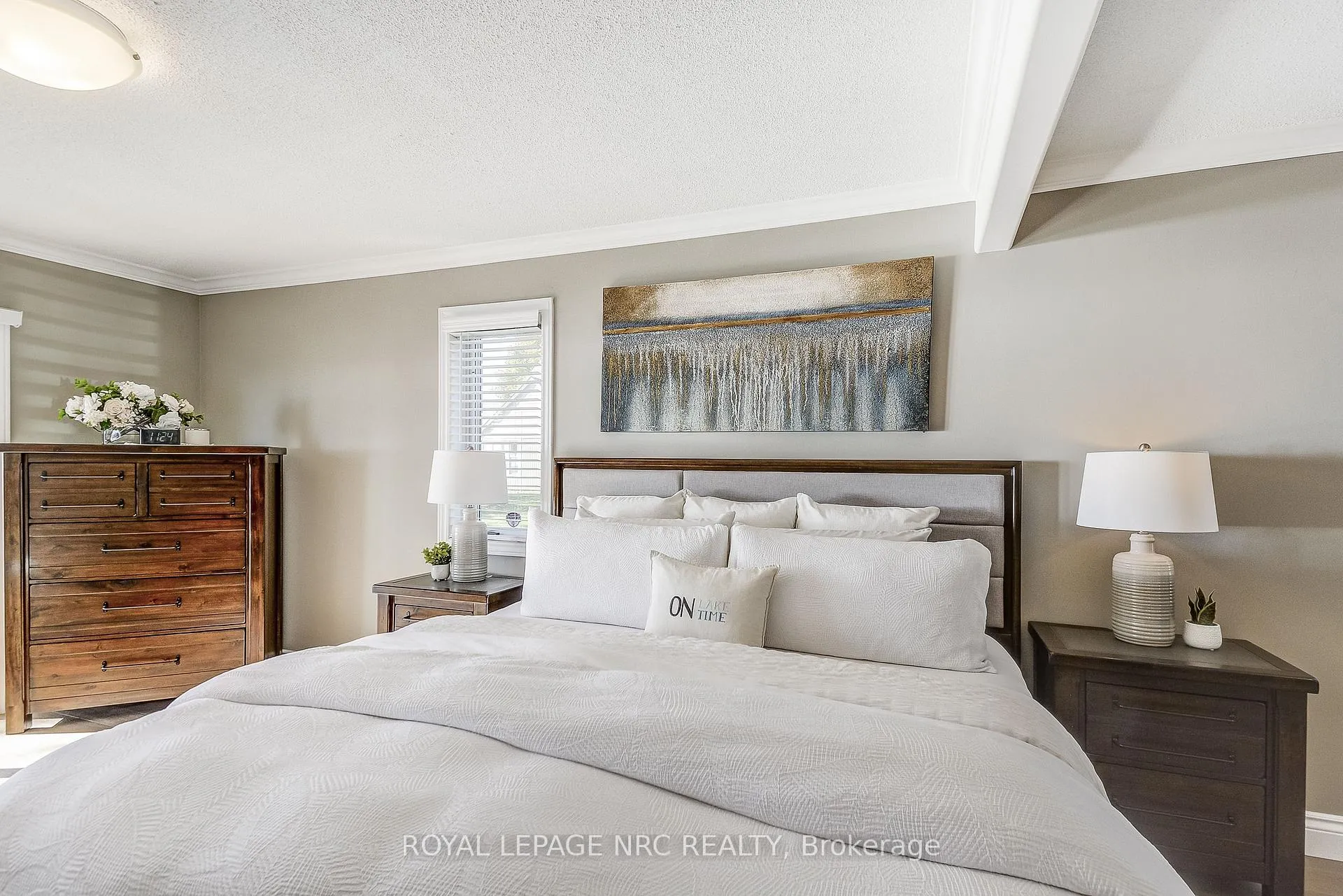 Photo 19 of 10781 Lakeshore Road W, Wainfleet, Lakeshore — HOMEH