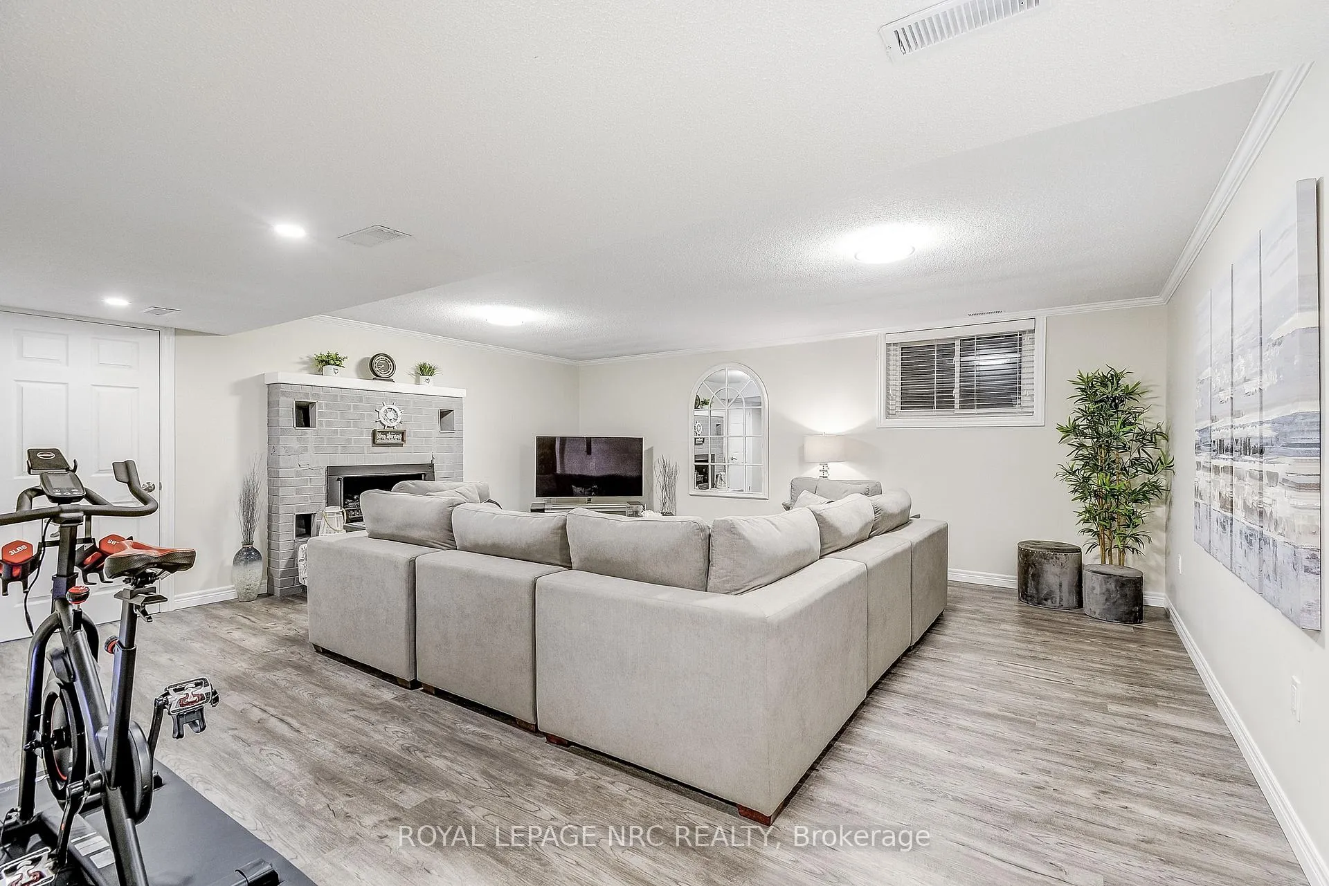 Photo 25 of 10781 Lakeshore Road W, Wainfleet, Lakeshore — HOMEH