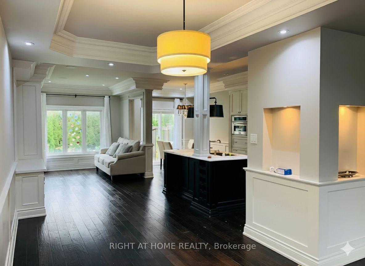 Photo 3 of 174 Lauderdale Drive, Vaughan, Patterson — HOMEH