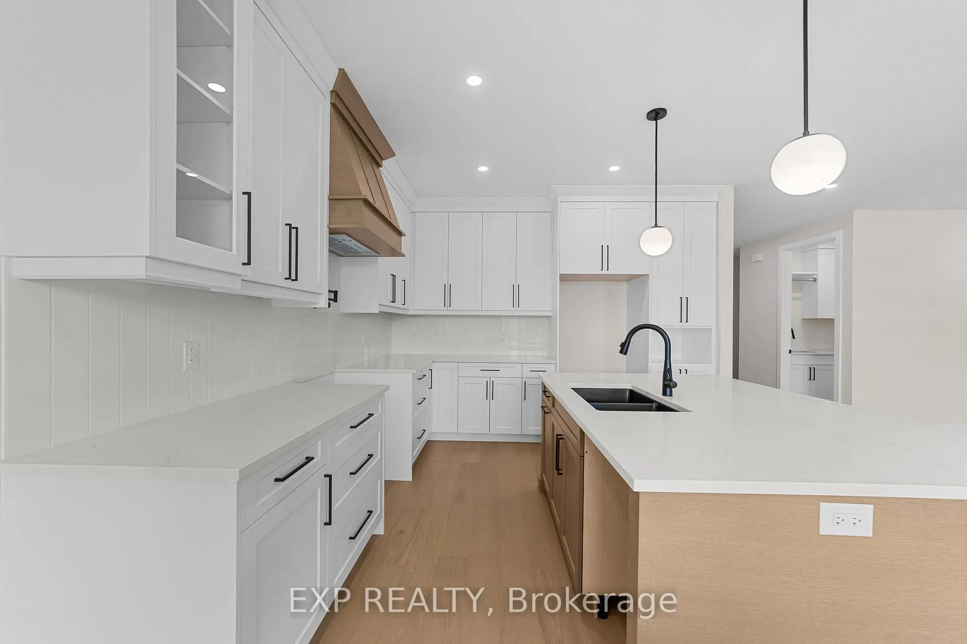 Photo 5 of 408 Erie Street, Warwick, Watford — HOMEH