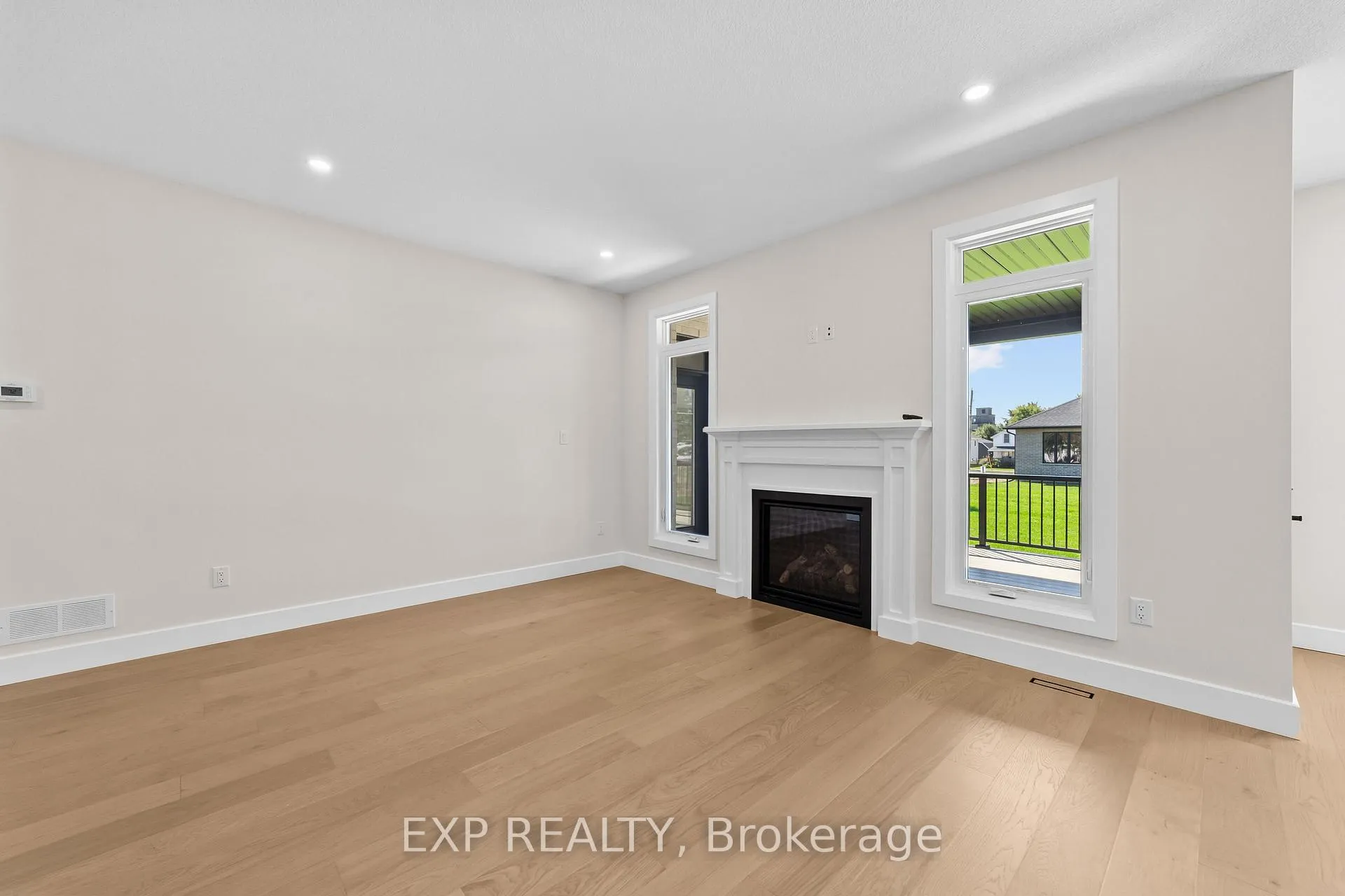 Photo 6 of 408 Erie Street, Warwick, Watford — HOMEH