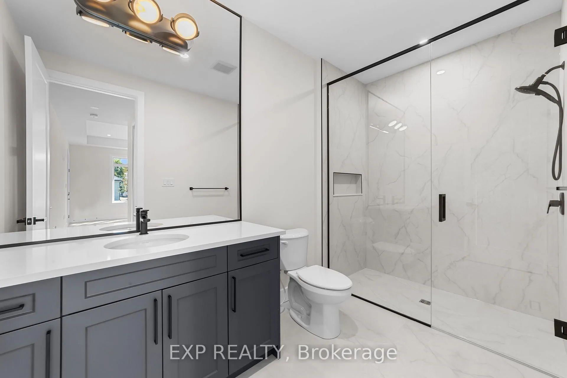 Photo 15 of 408 Erie Street, Warwick, Watford — HOMEH